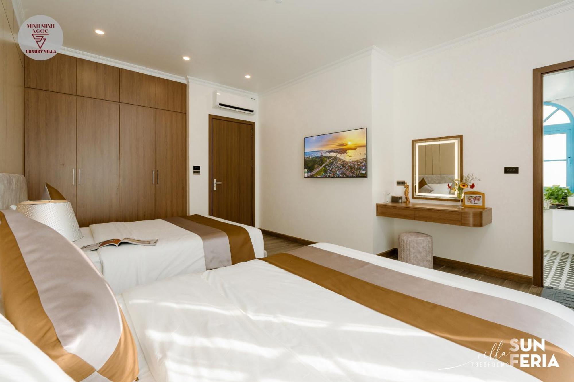 Sun 7 Bedroom & Pool Ha Long