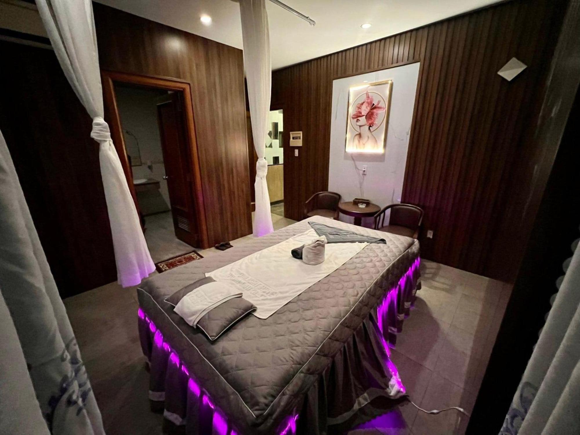 Moonlight & - Center, High Floor, Great Location & Great Views & Dragon Bridge Views Hotel Da Nang