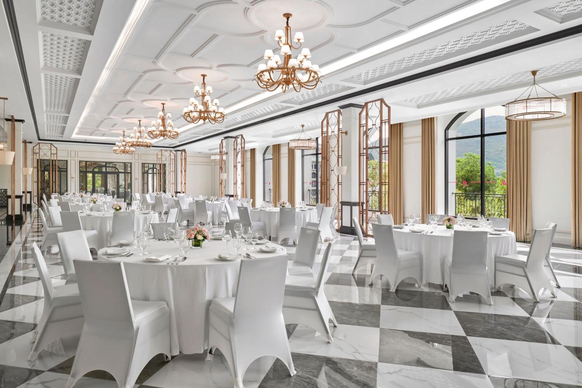 Vinpearl Discovery Sealink