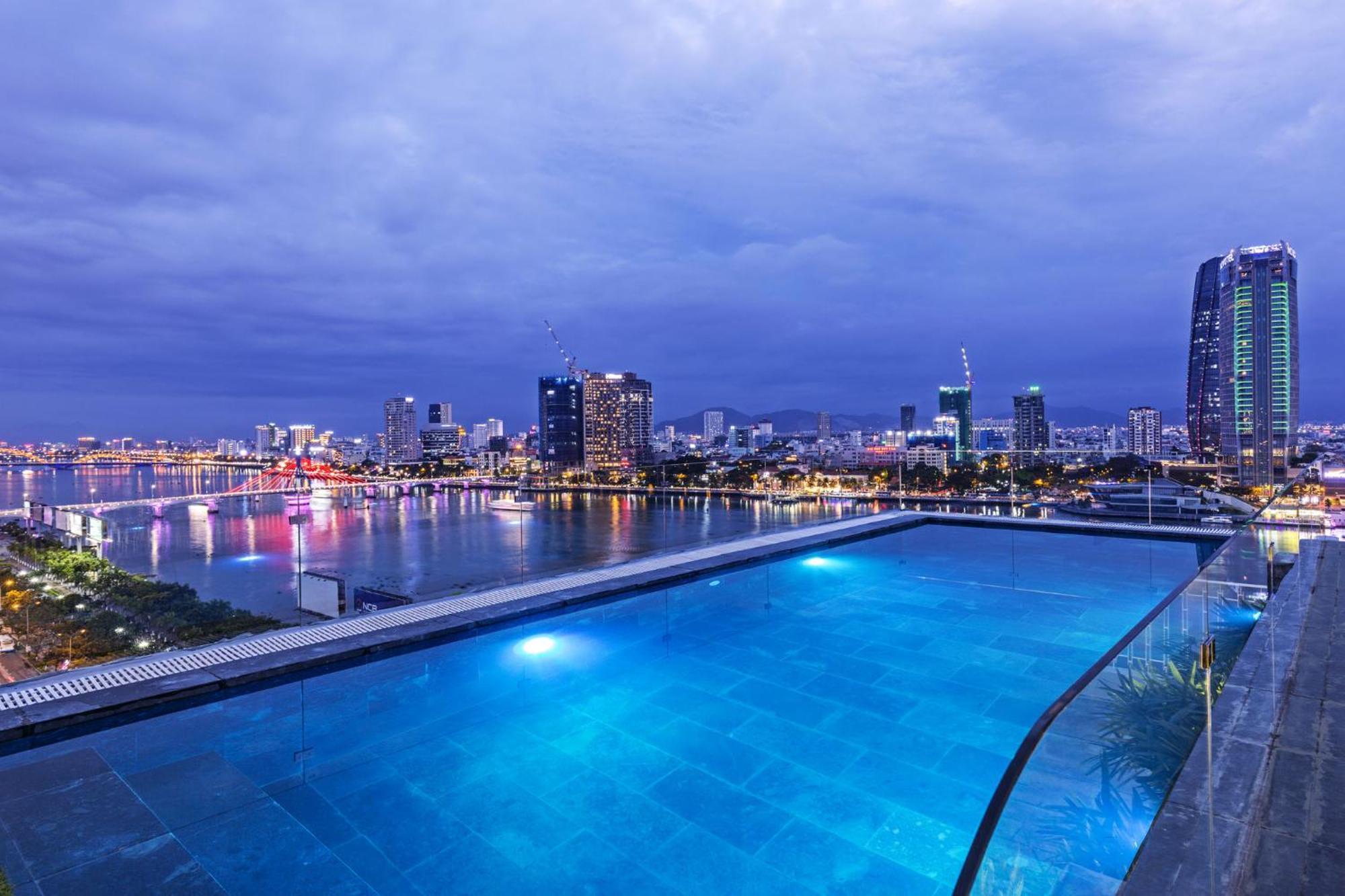 Hotel Ibiza Riverfront Powered By Aston 4*