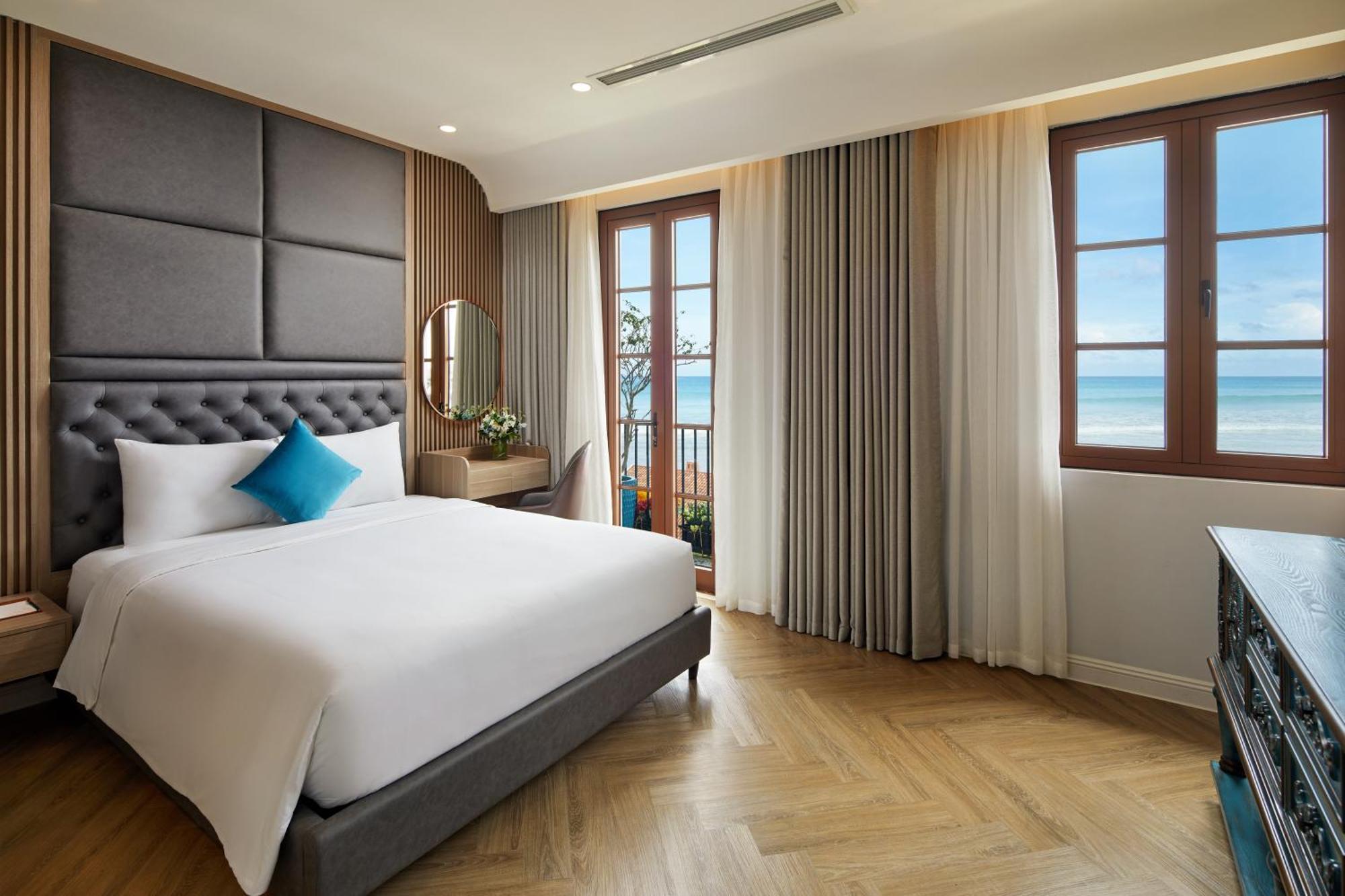 Roma - Free Airport Shuttle & Sunset Town Tour Khách sạn 4*