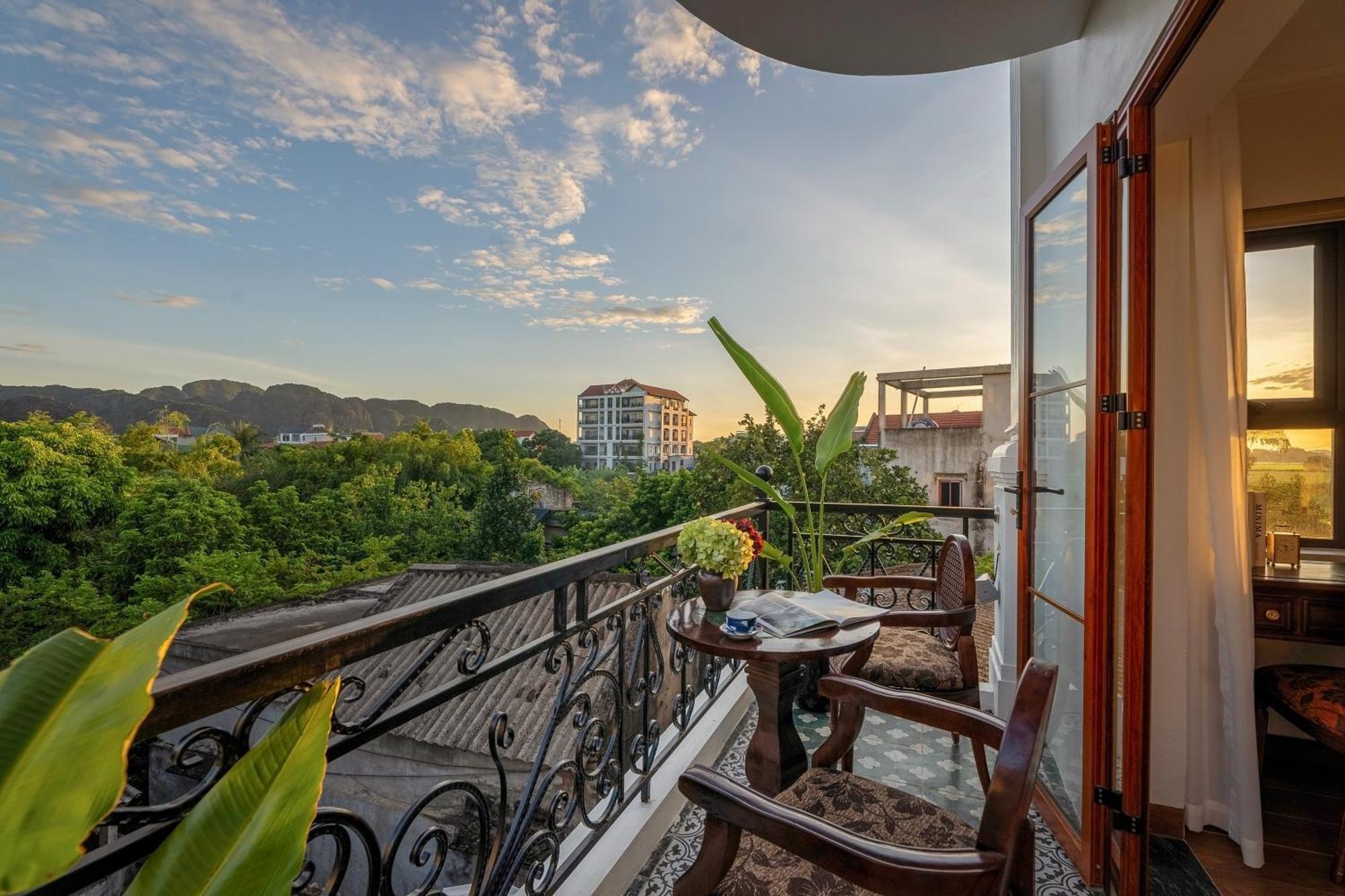 Hotel Tam Coc Mountain Sunset And Garden Ninh Binh