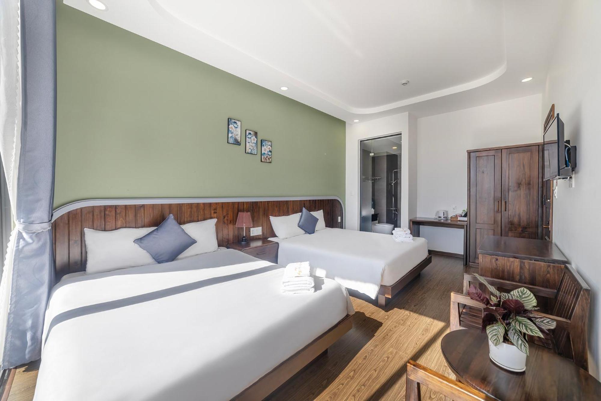 Mega Sky Hotel 3*