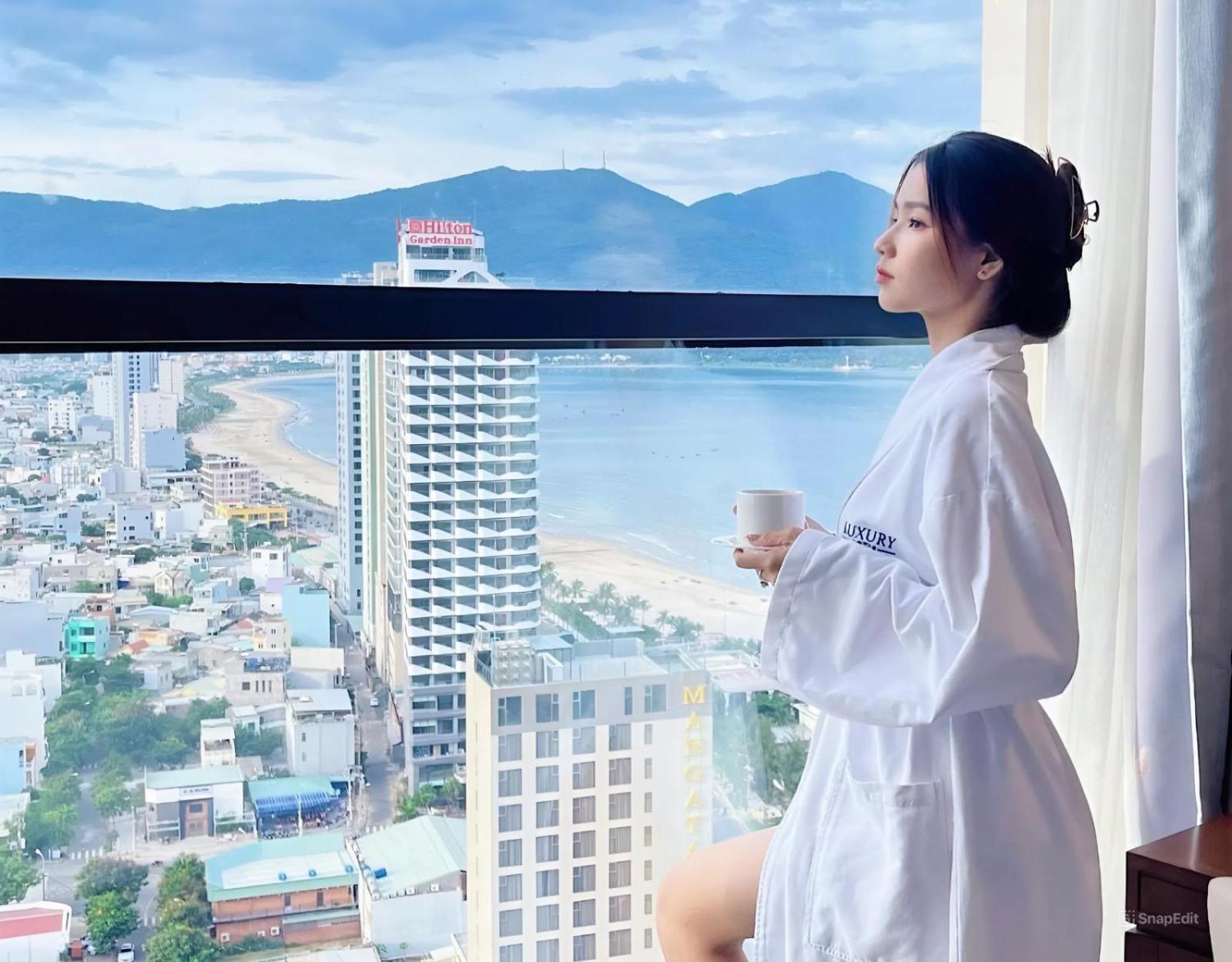 Luxury With Ocean View - 1 Minute To *