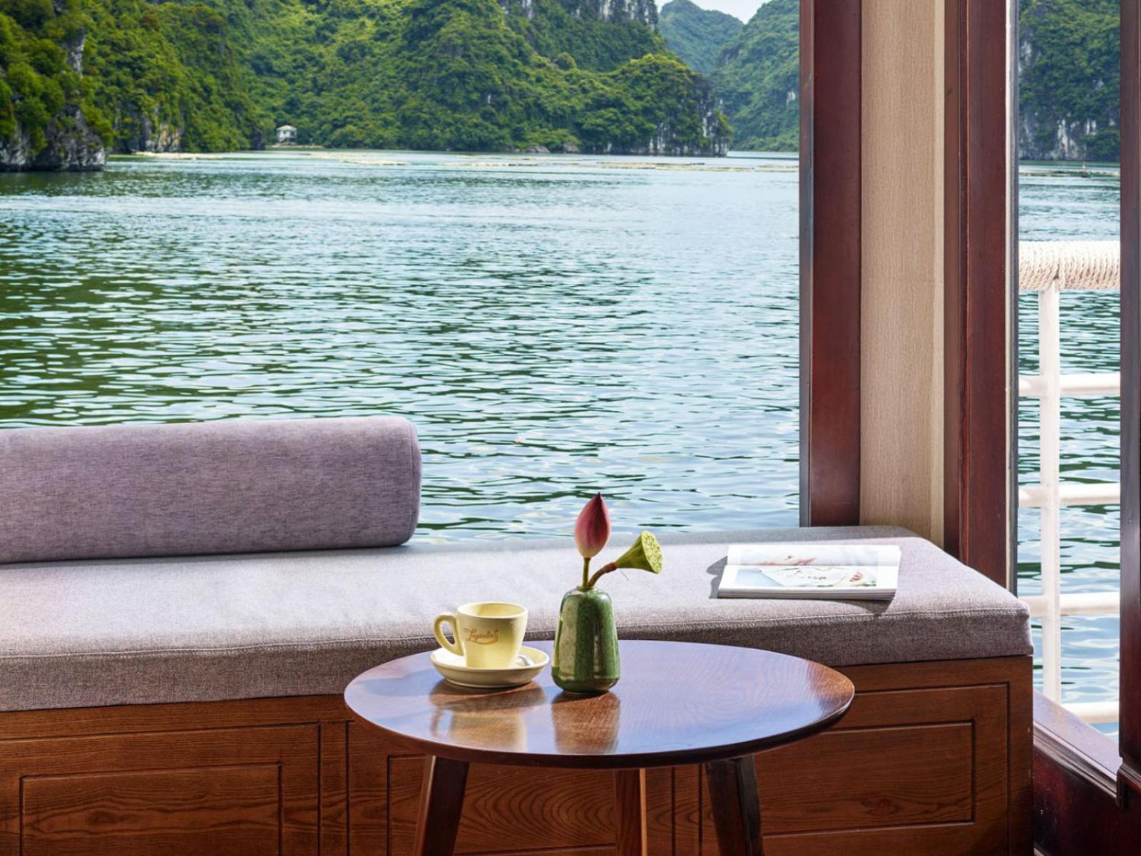 Lotus Boutique Cruise 5* Ha Long