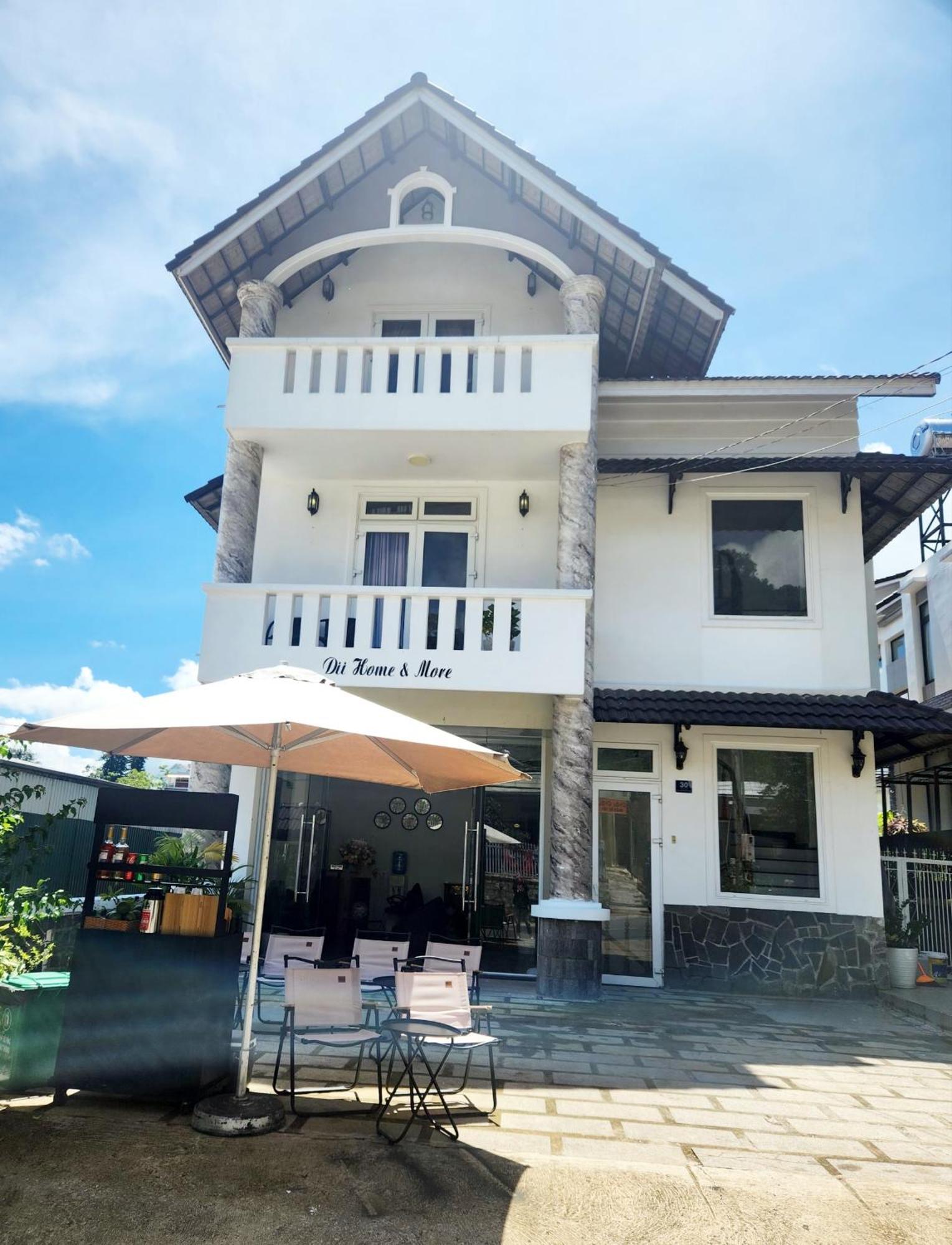 Dii & More Aparthotel