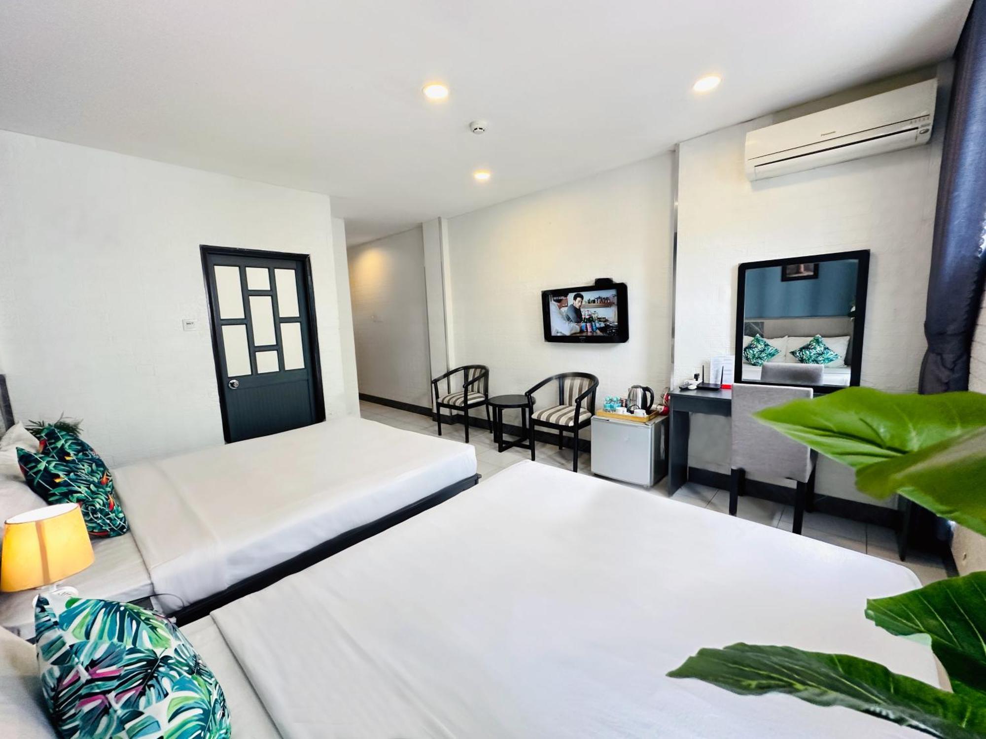 Centana Ben Thanh Hotel 2*