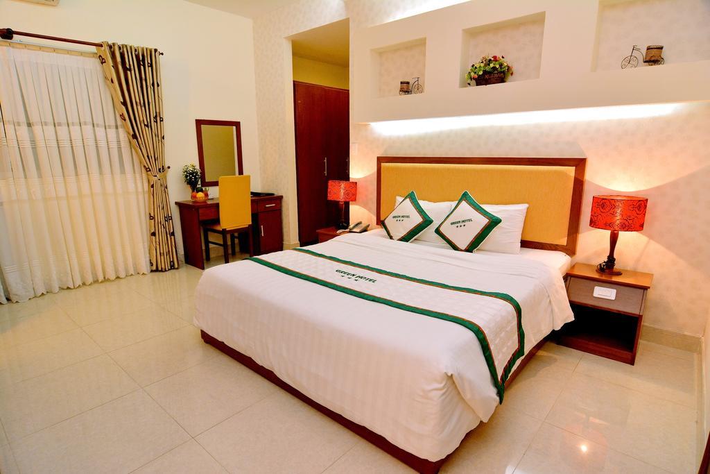 Khách sạn Green Hotel