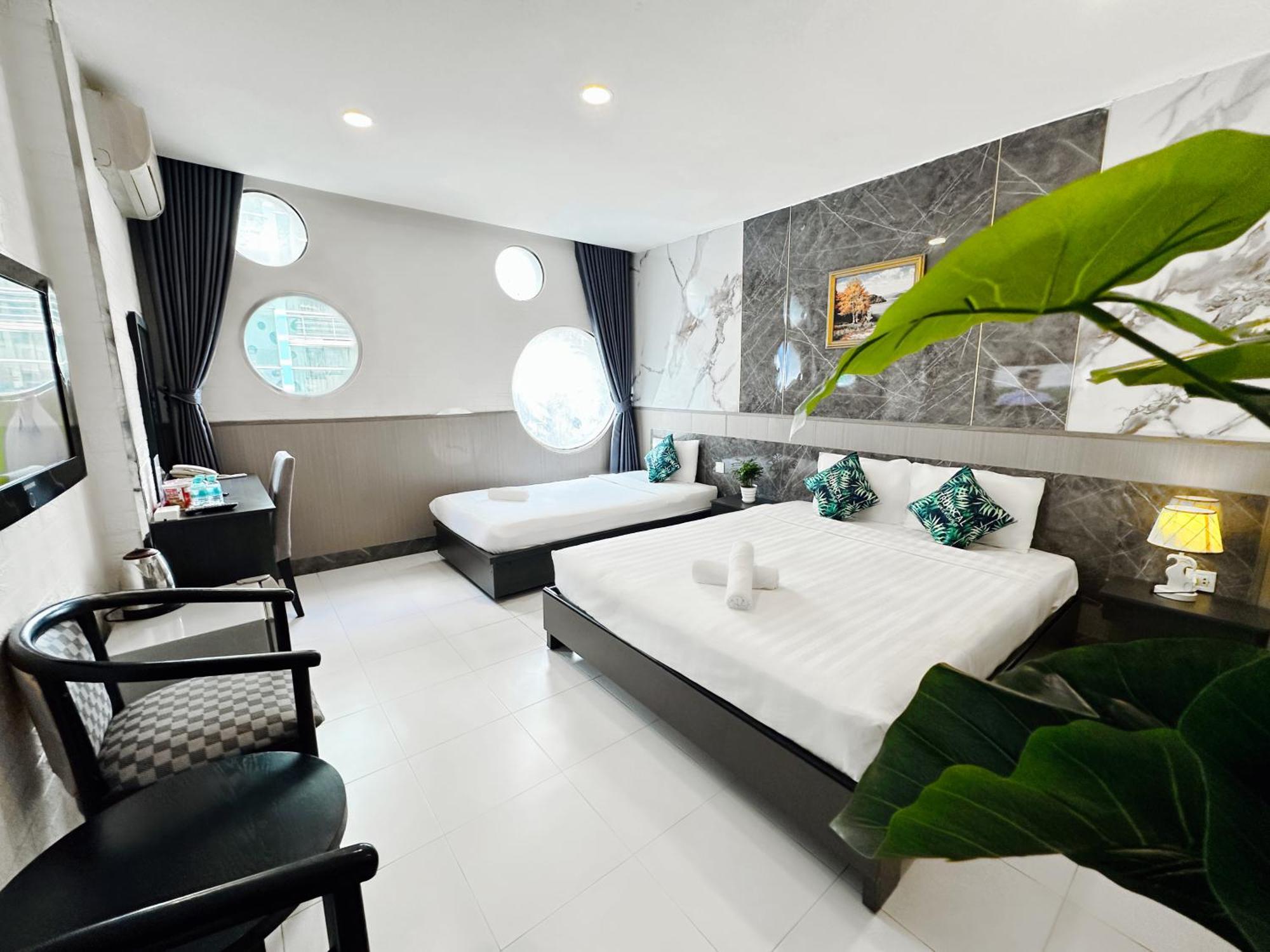 Hotel Centana Ben Thanh 2*