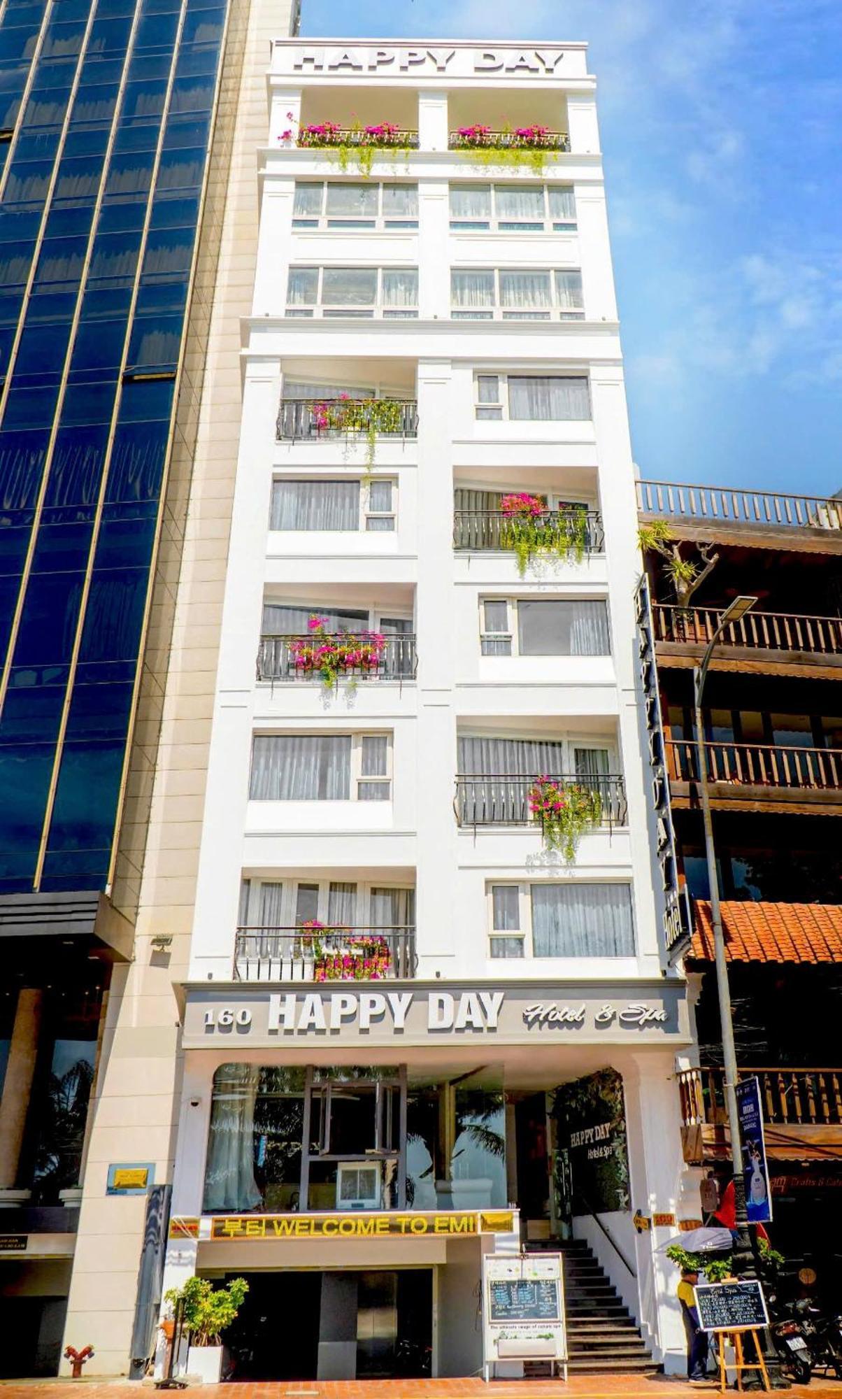 Happy Day Riverside & By Haviland Da Nang