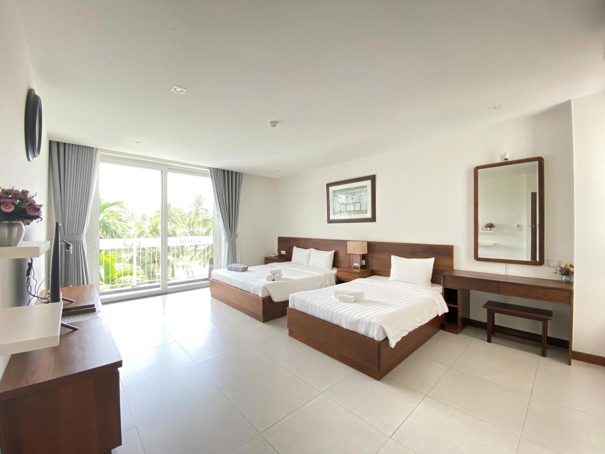 Hotel Qli 3*