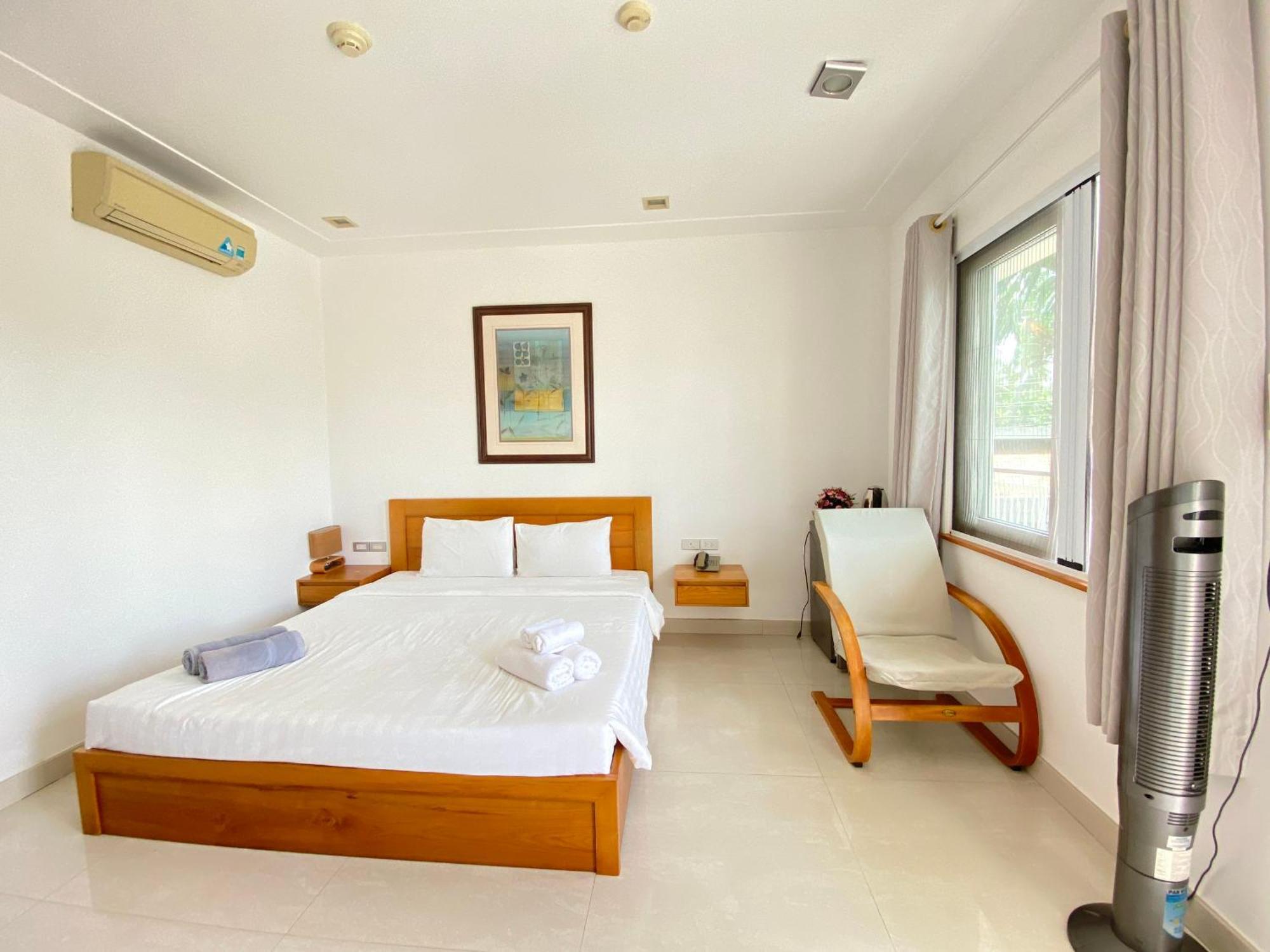 Qli Hotel 3*