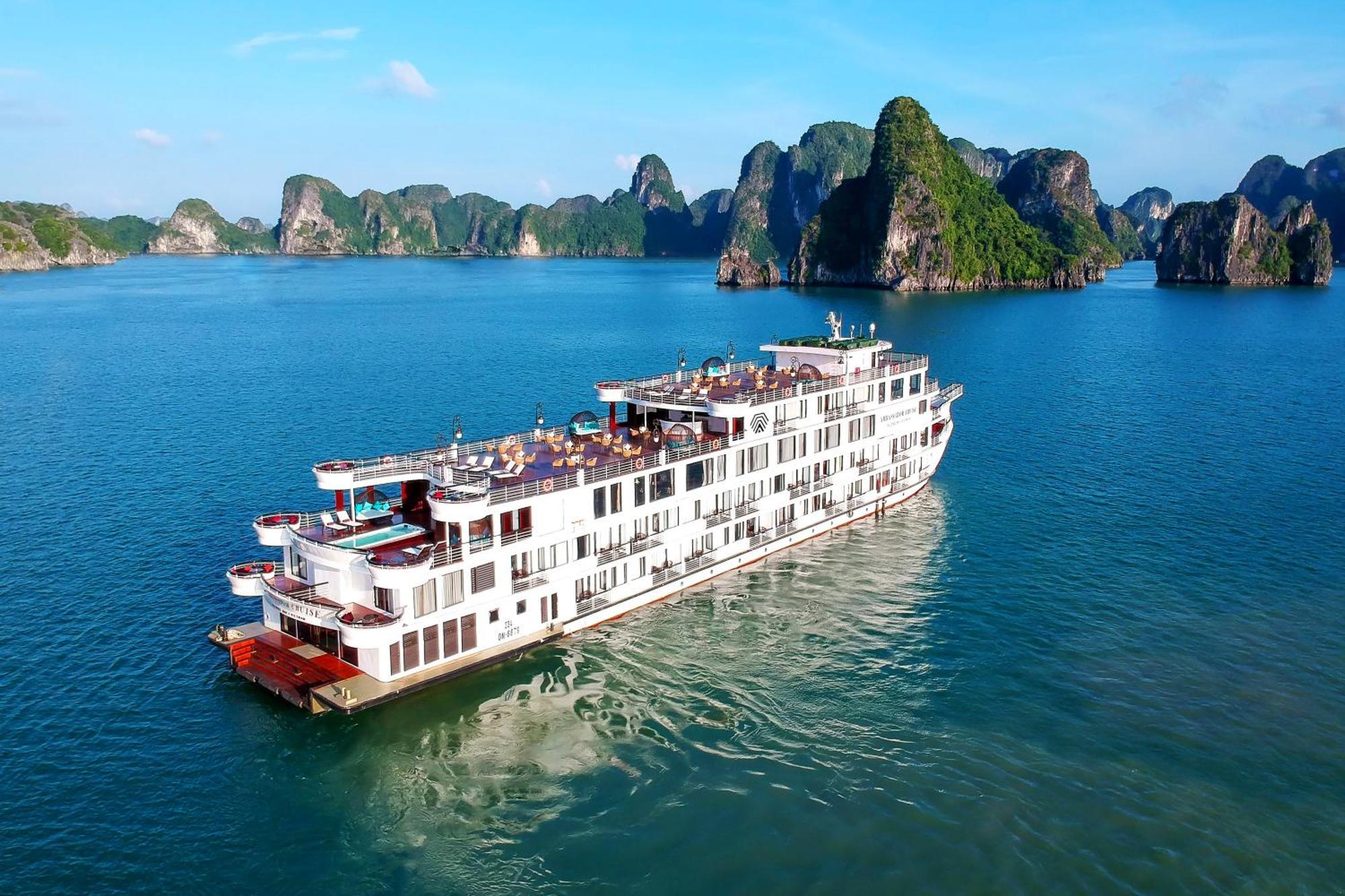 Ambassador Cruise Halong Bay 5* Hạ Long