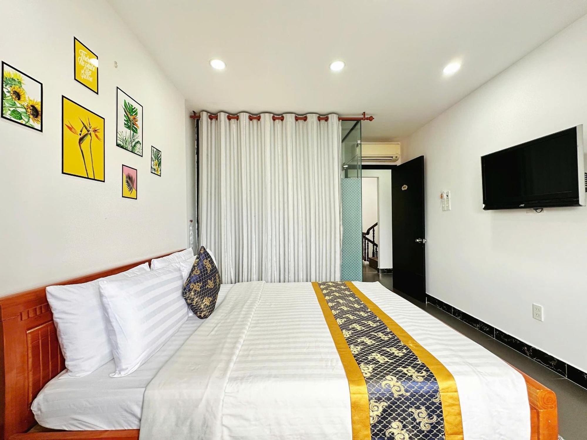 Reddoorz Shusimi House Nguyen Troi