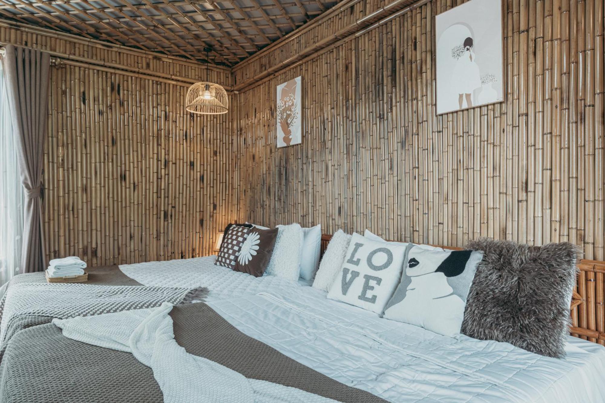 Bamboo Hill Bed & Breakfast *