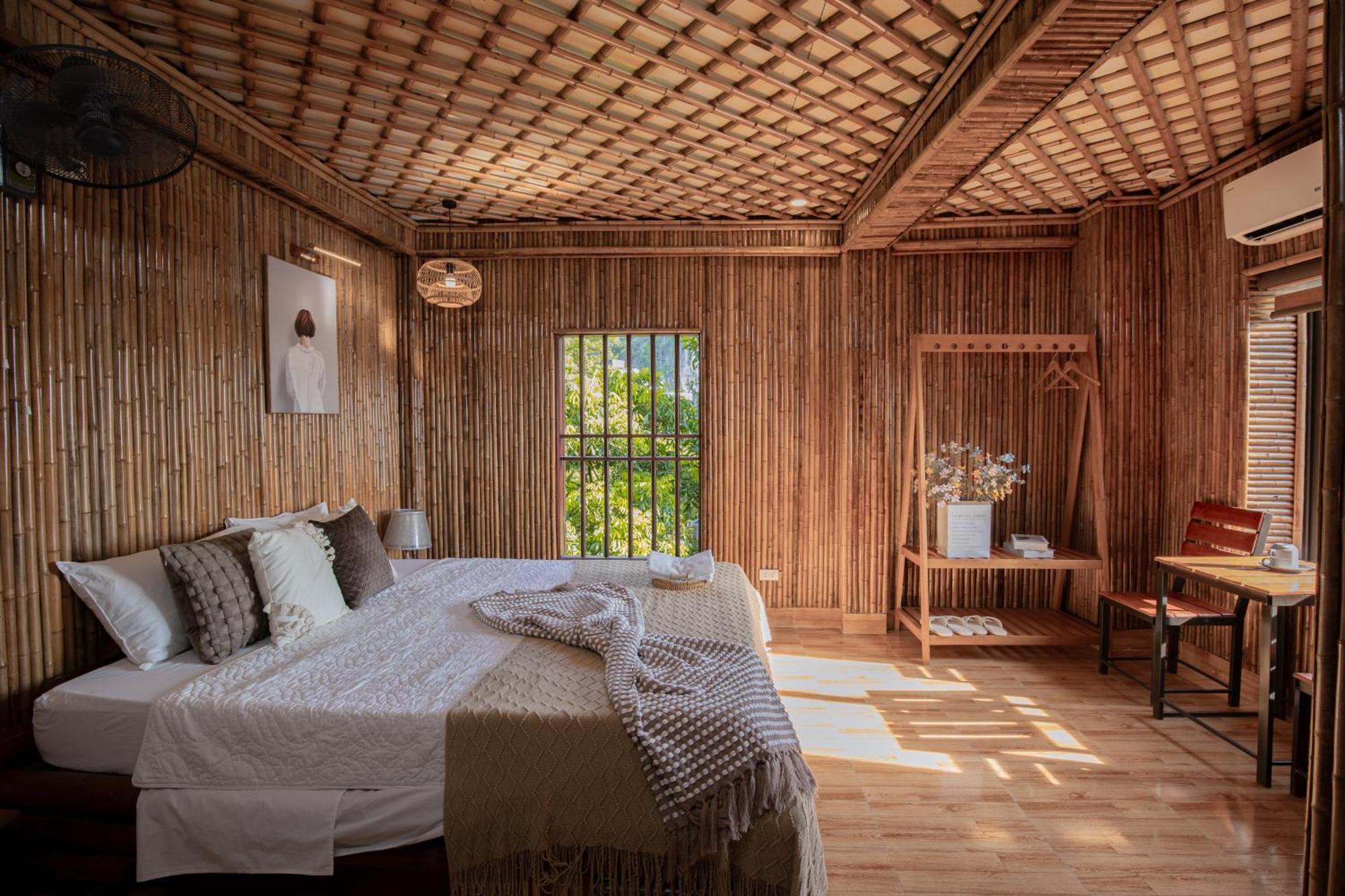 Bamboo Hill Bed & Breakfast *