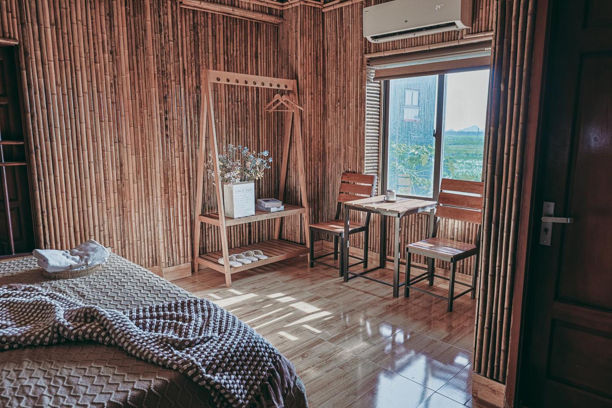 Bamboo Hill Bed & Breakfast *