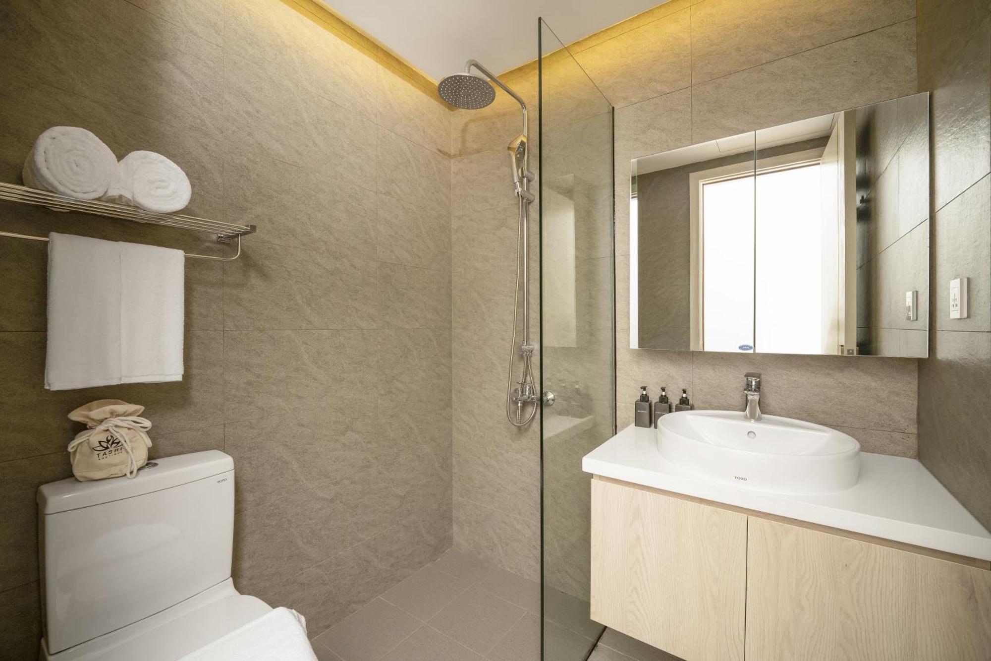 Tashi Ocean & - Free Gym Access Hotel
