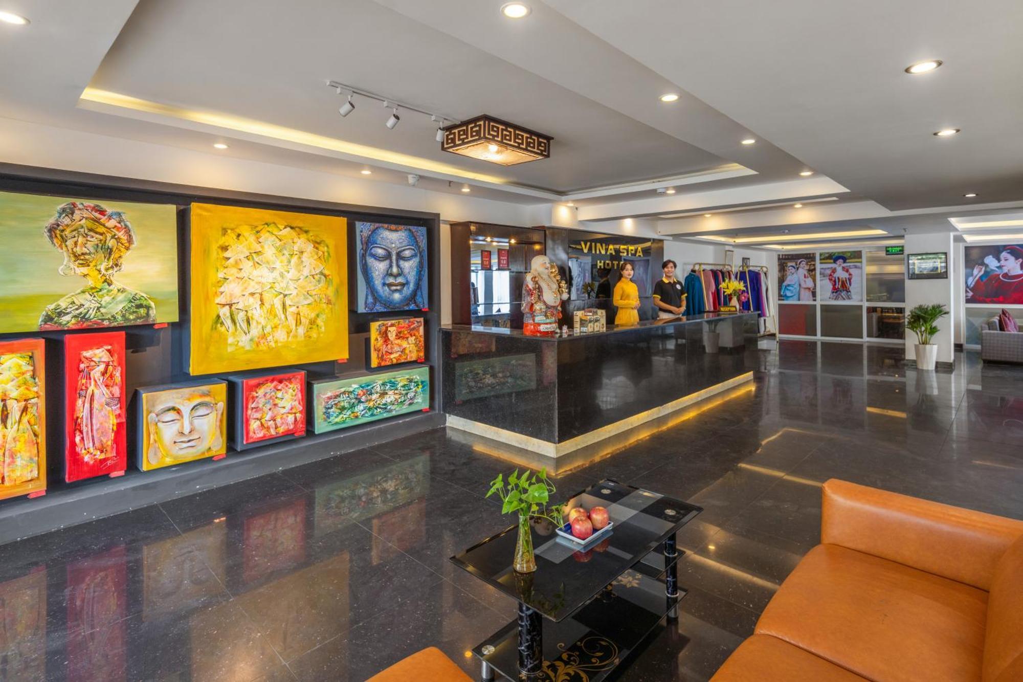 Vina Hotel 3*