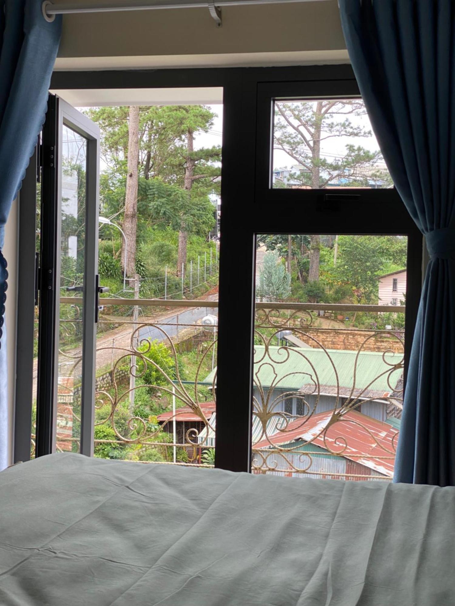 D 2 Guest house