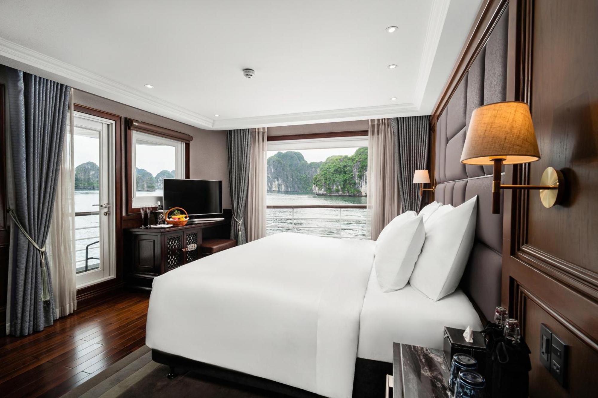 Ambassador Signature Cruise - Lan Ha Bay  Ha Long