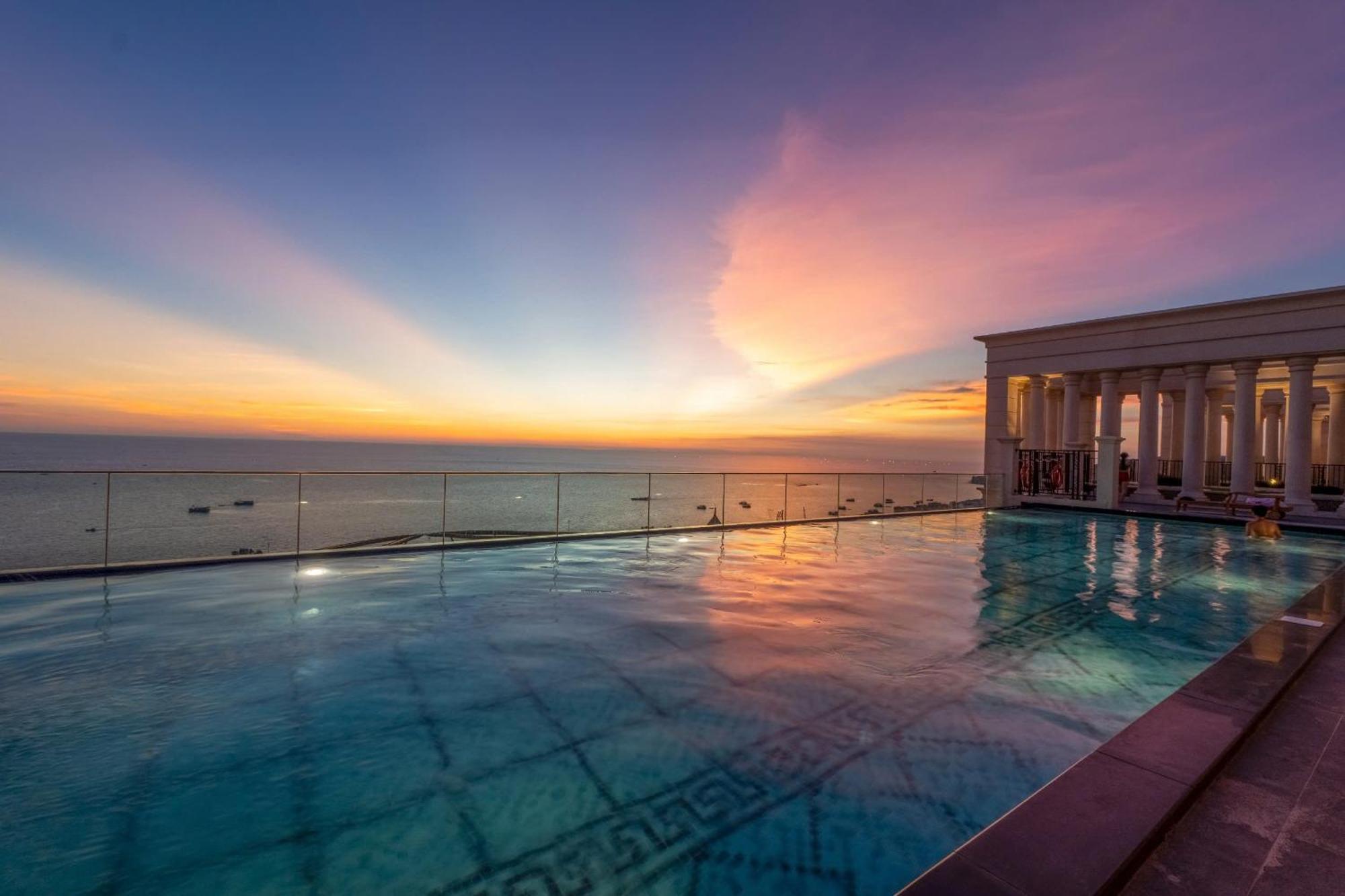 Hillside Sunset Apartment Phu Quoc