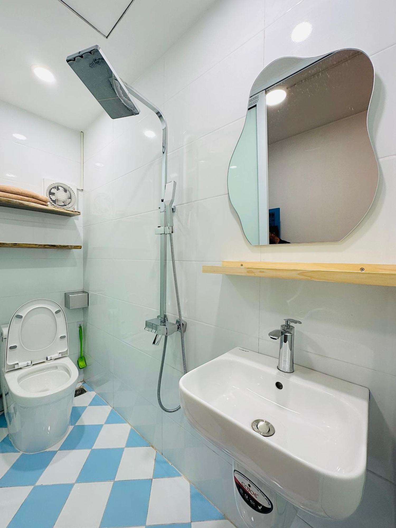 Heart Of Hoan Kiem-rare 5br Private House Unique Design Travel Hub 13pax Hanoi