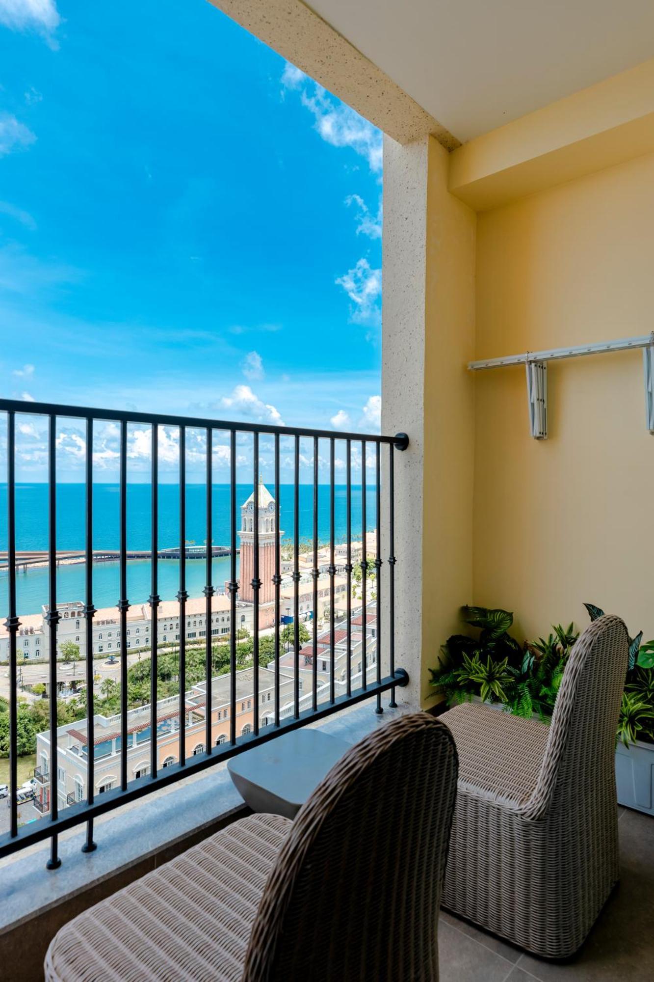 Hotel Elyday Hillside - Sea & Firework View 4*