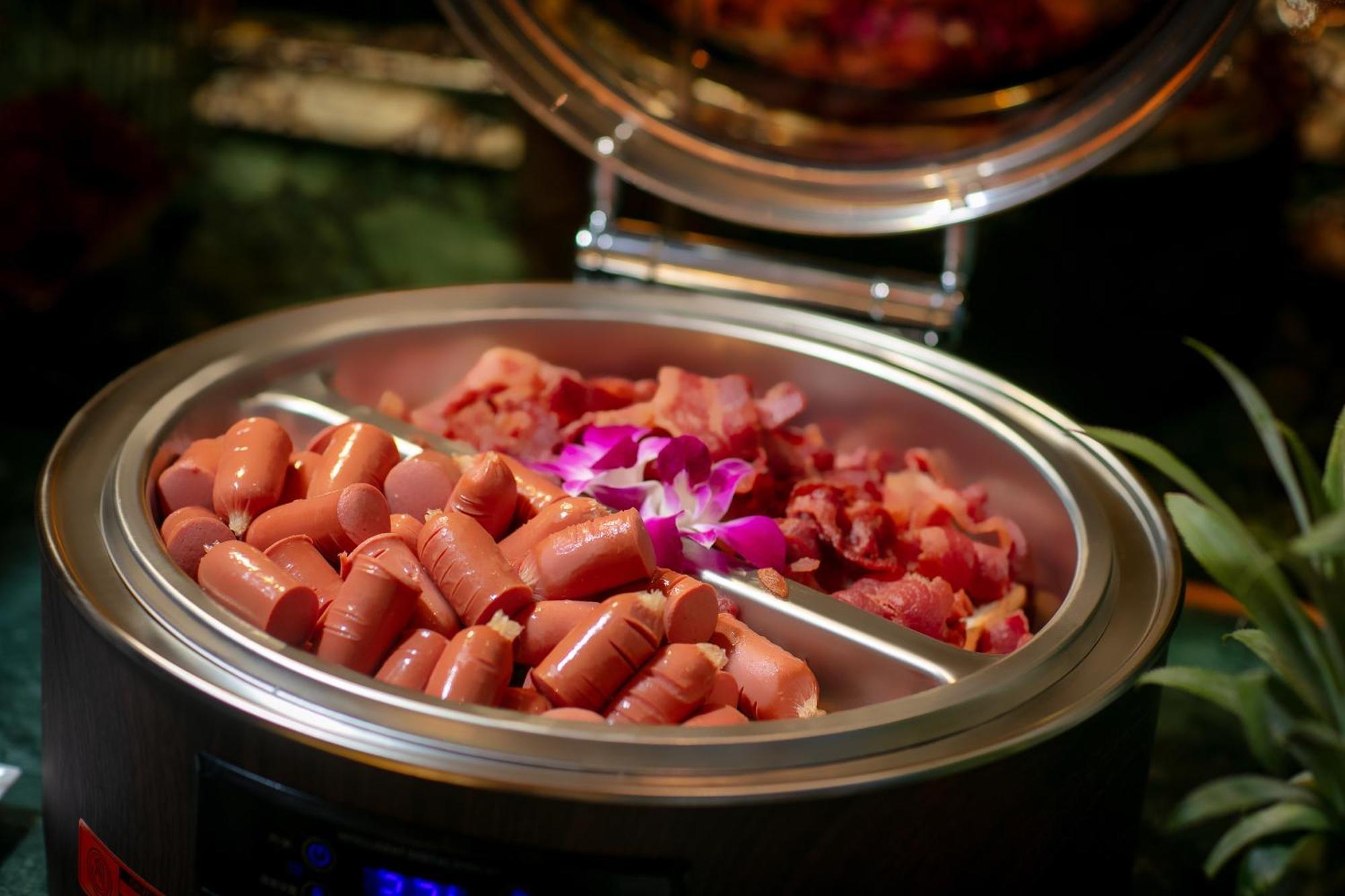 Le Premier & Rooftop Bar Khách sạn Hà Nội