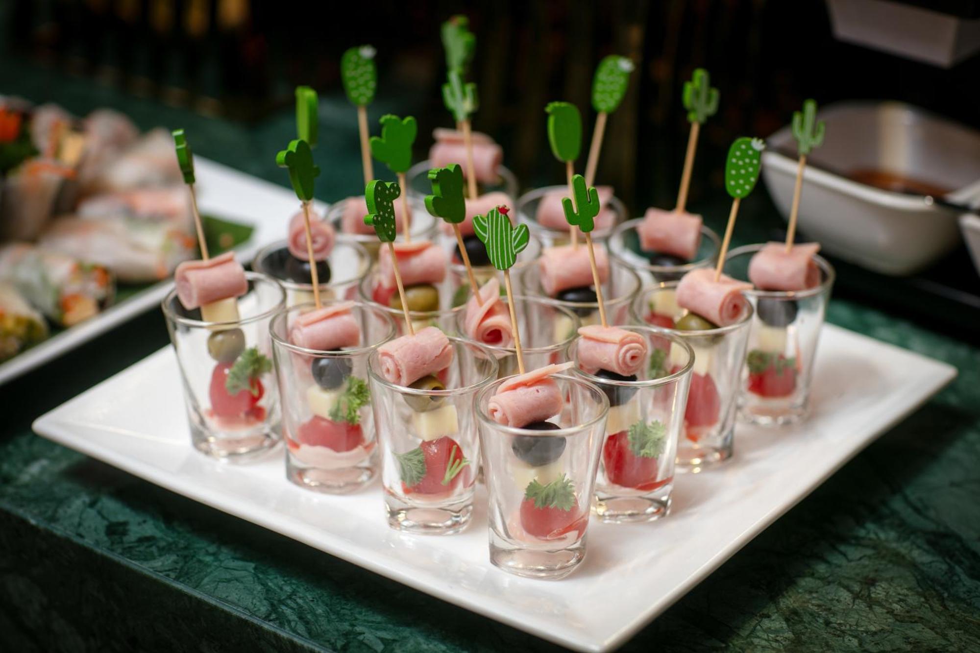 Le Premier & Rooftop Bar Khách sạn