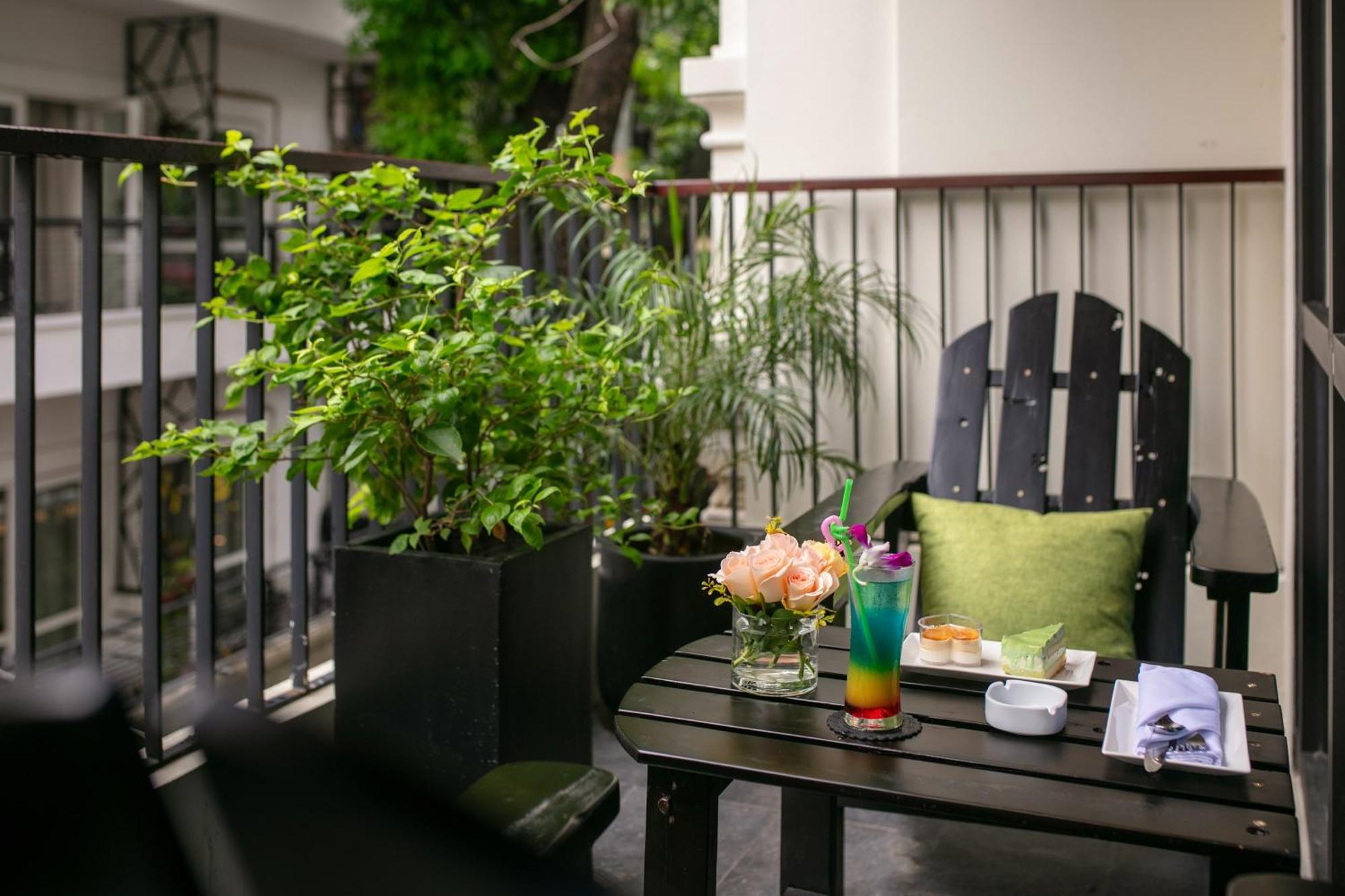Le Premier & Rooftop Bar 4* Hà Nội