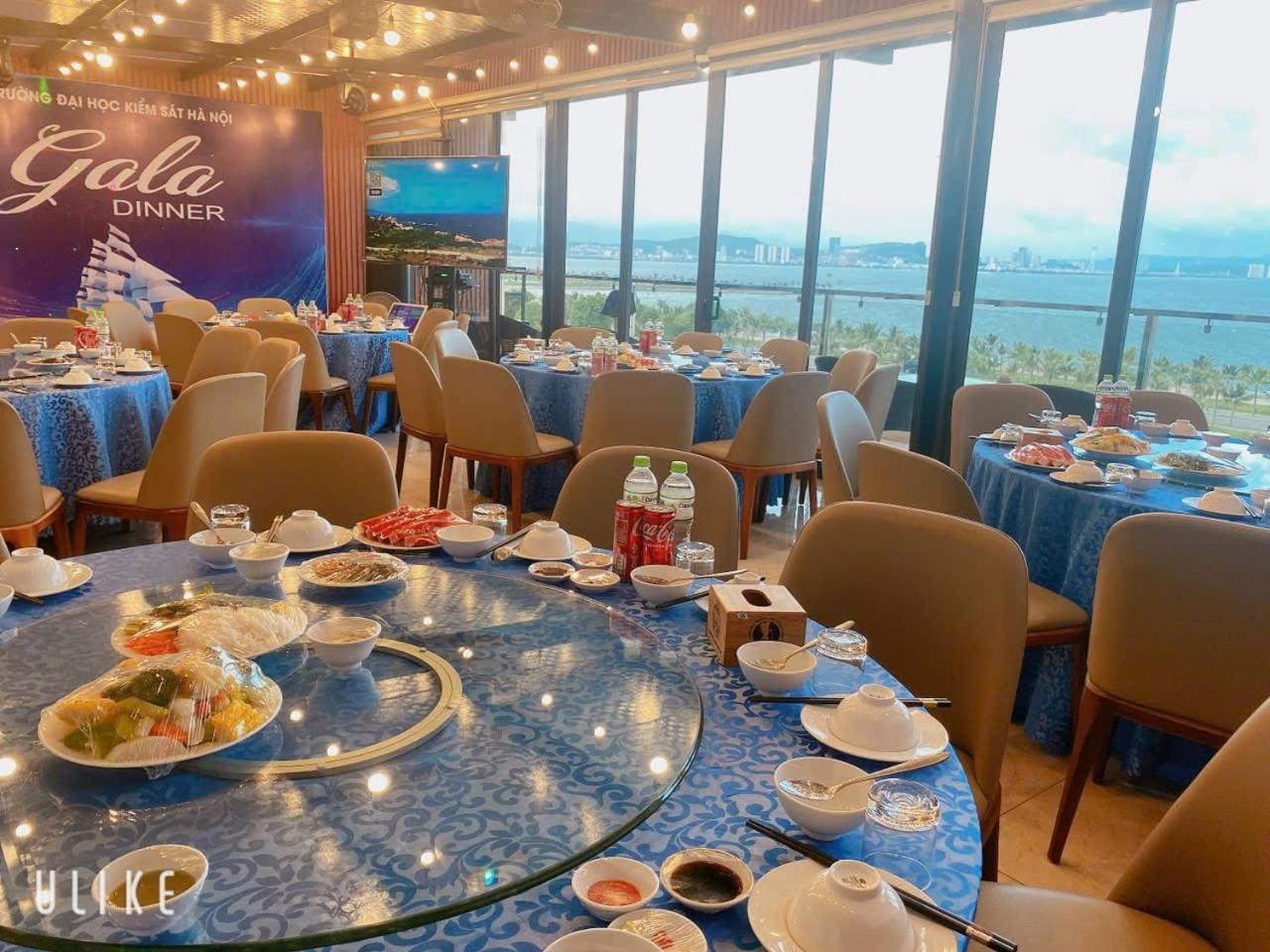 Land Hotel 3*