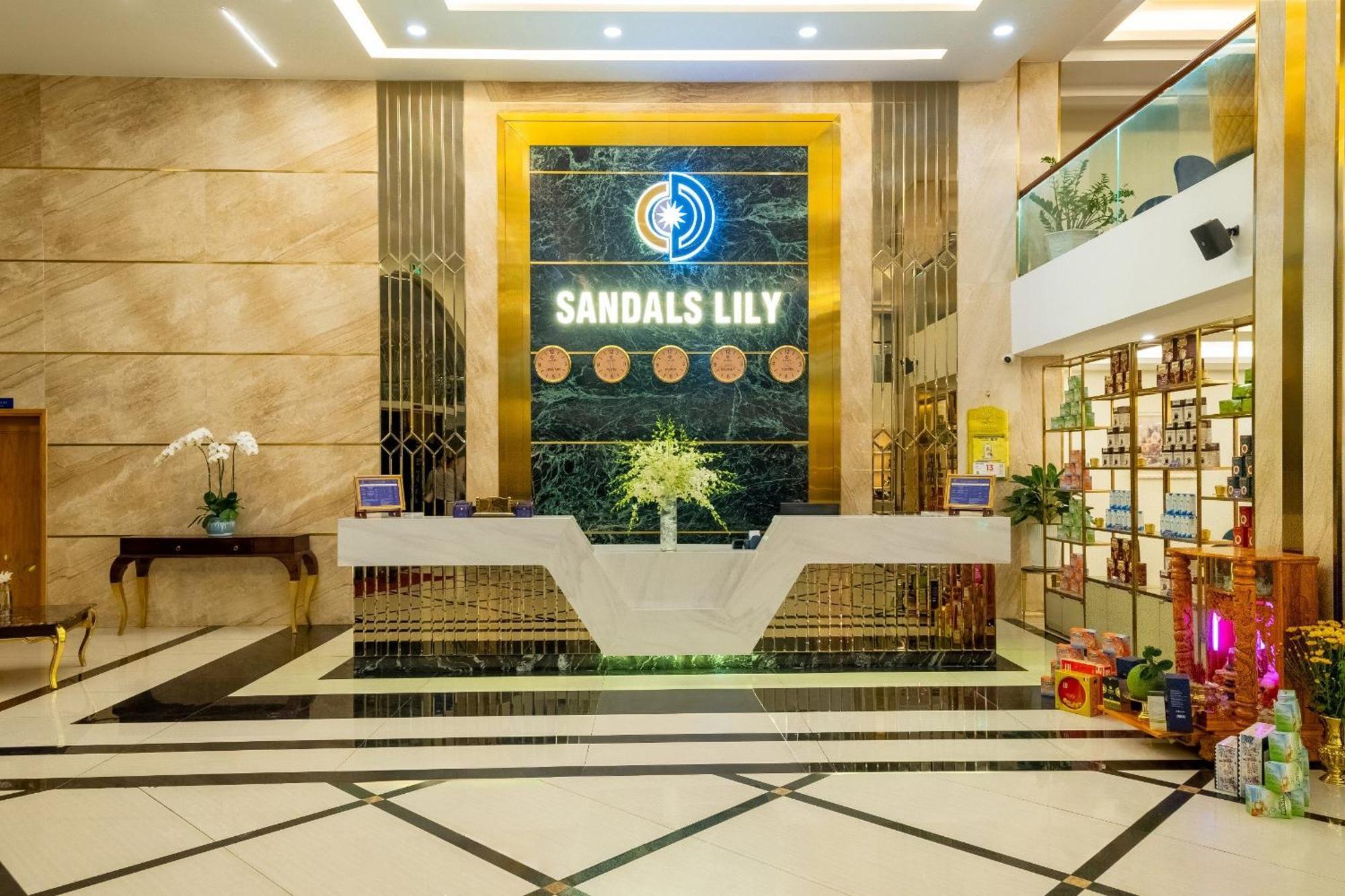 Sandals Lily 4*