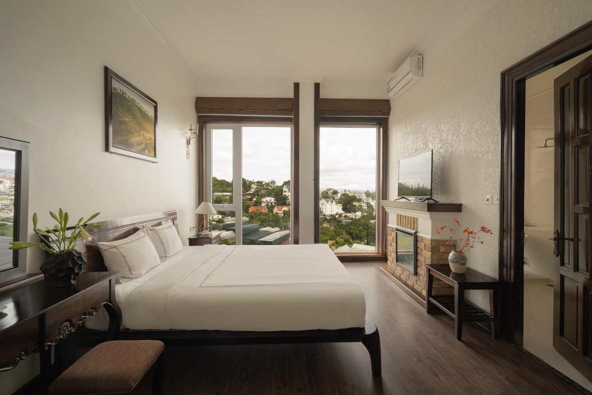 Hotel The Manor 3*