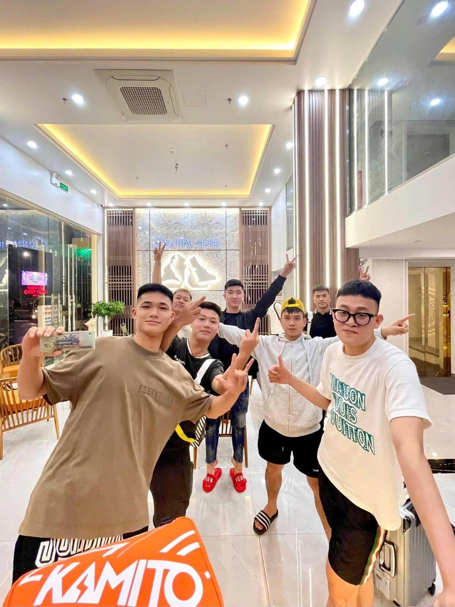 Halong Hotel 3*