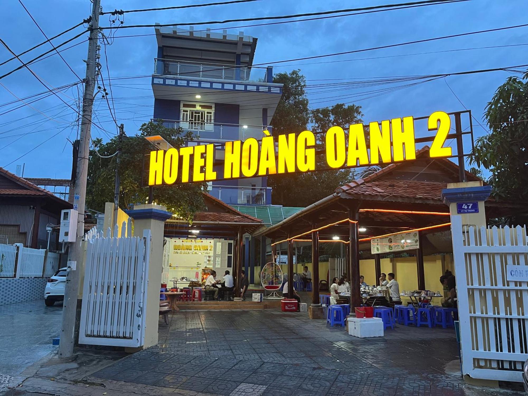 Hoang Oanh Long Hai