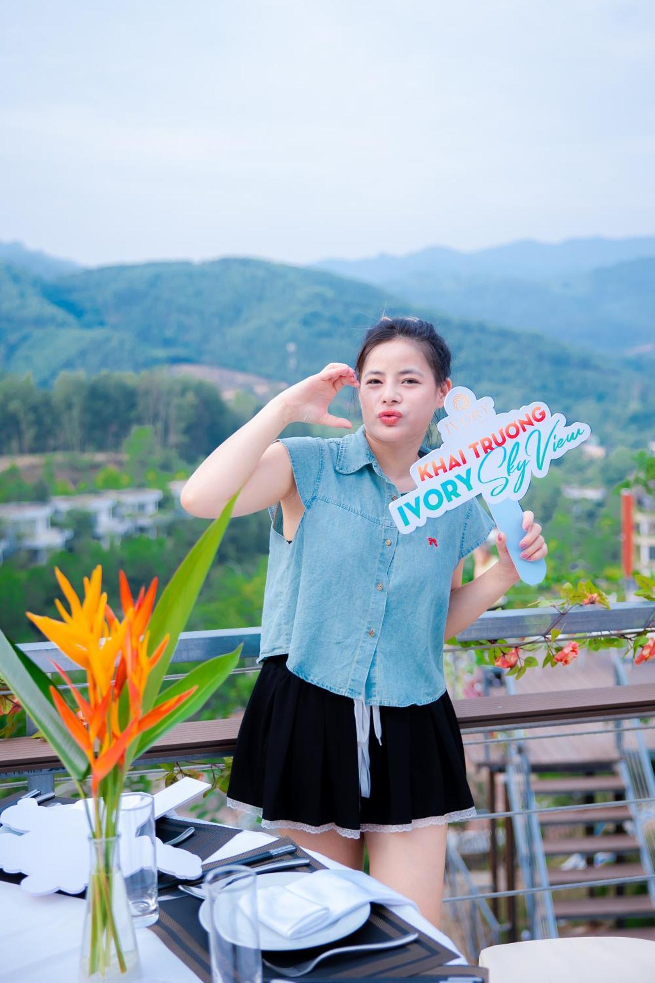 Ivory And Hoa Binh