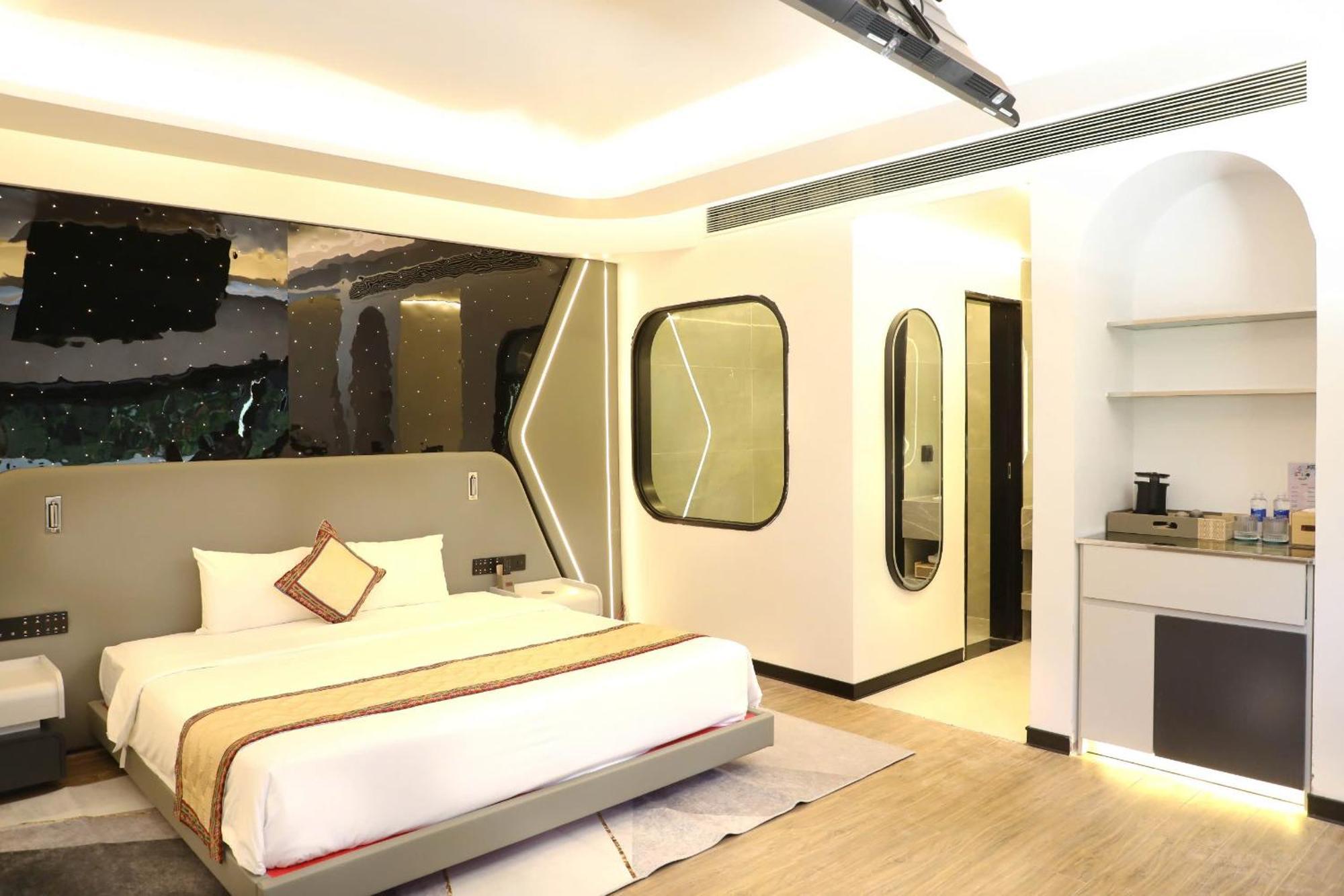 Hotel Island - The Bullet Moc Chau