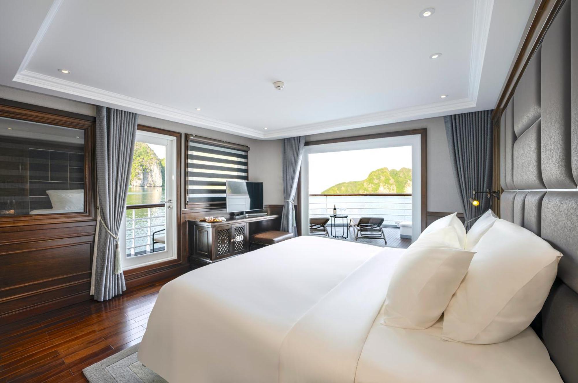 Ambassador Signature Cruise - Lan Ha Bay 