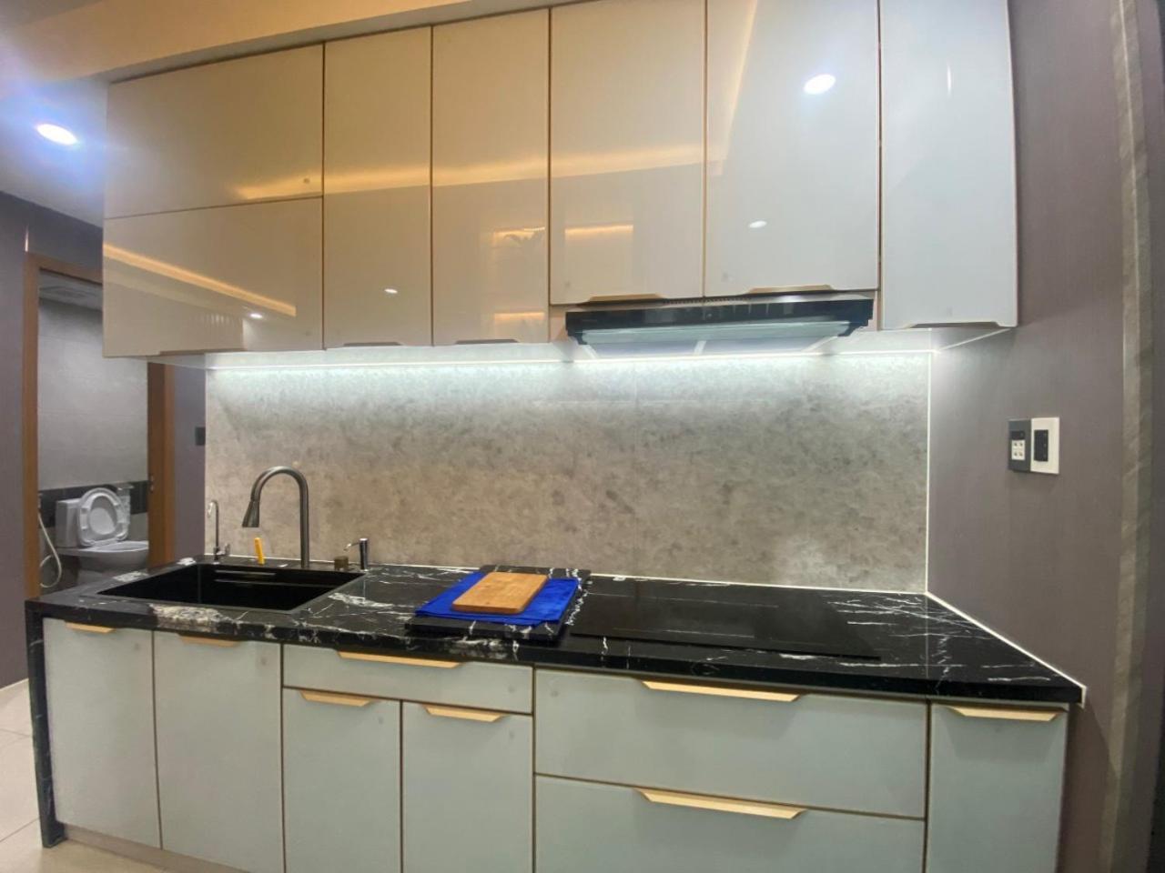 Sophia Center Chung Cu Cao Cap 2 Phong Ngu 75m2 *