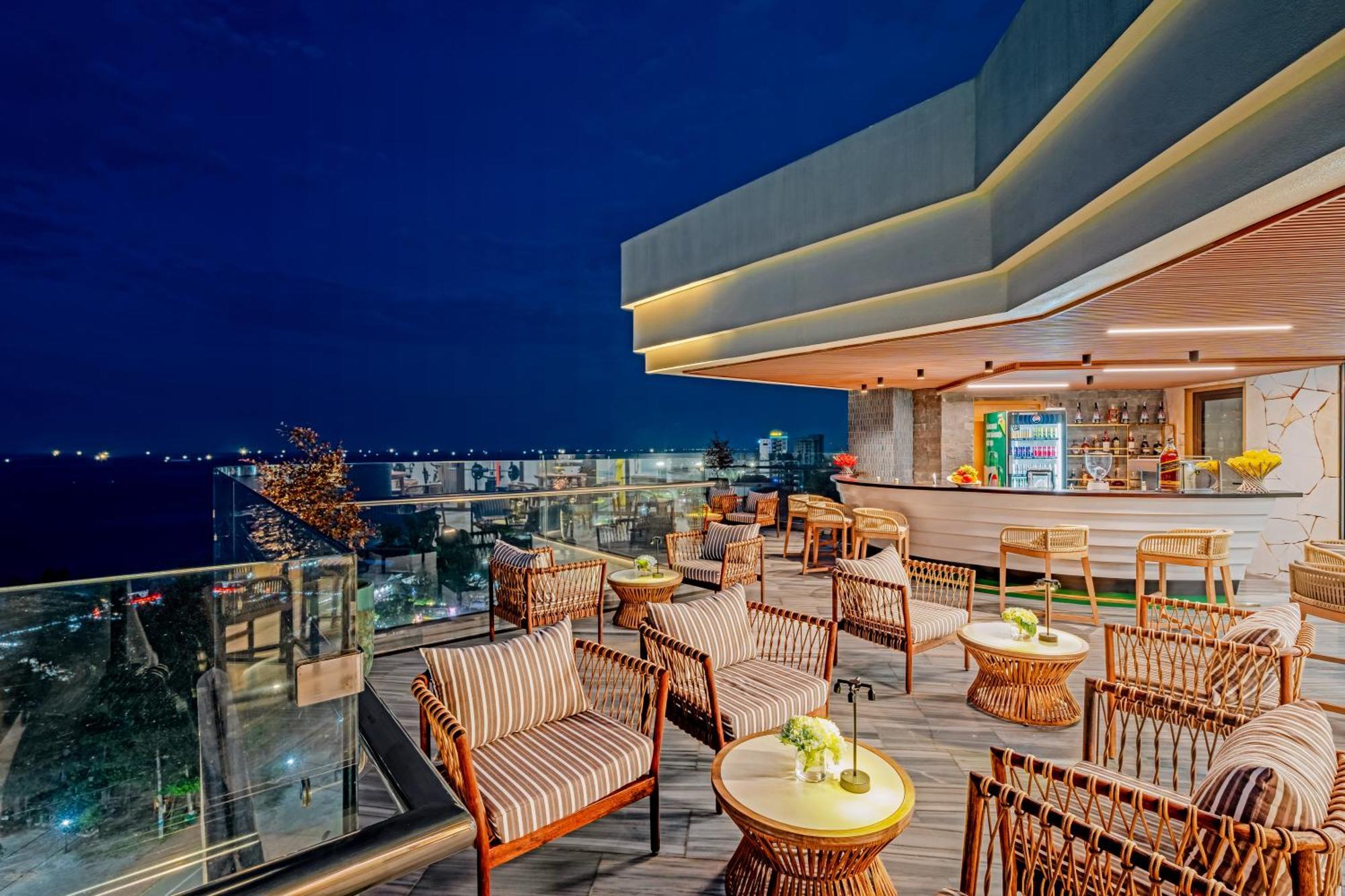 Hotel Poseido Quang Binh 5*