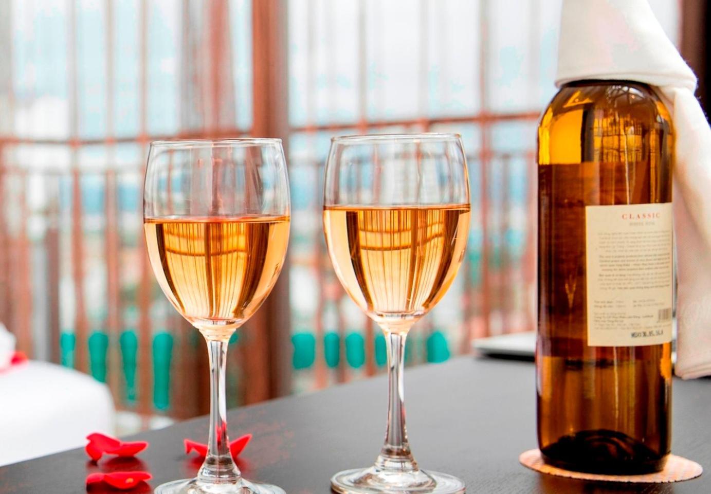 Meriton Khách sạn 4*
