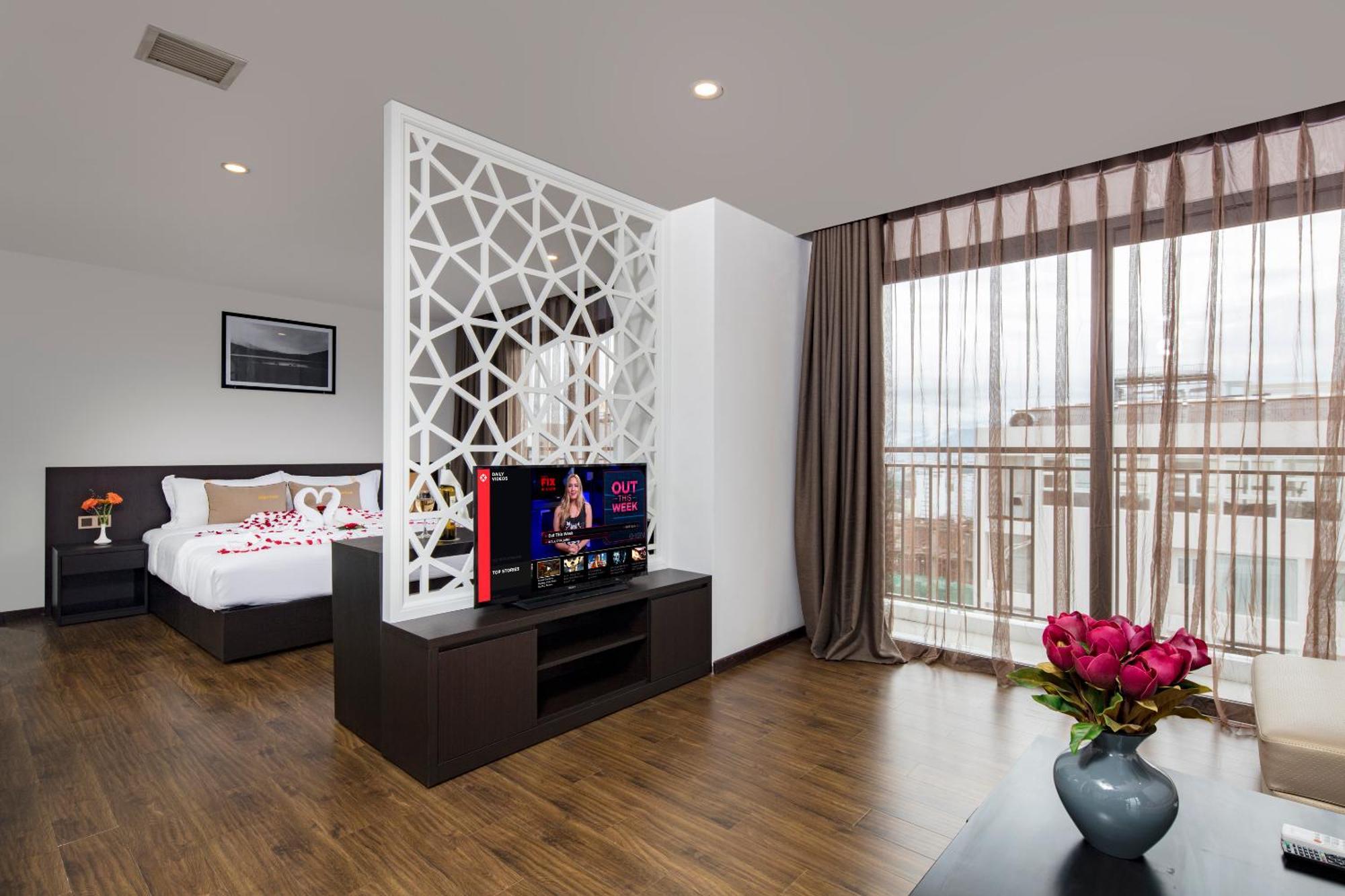 Khách sạn Meriton Nha Trang