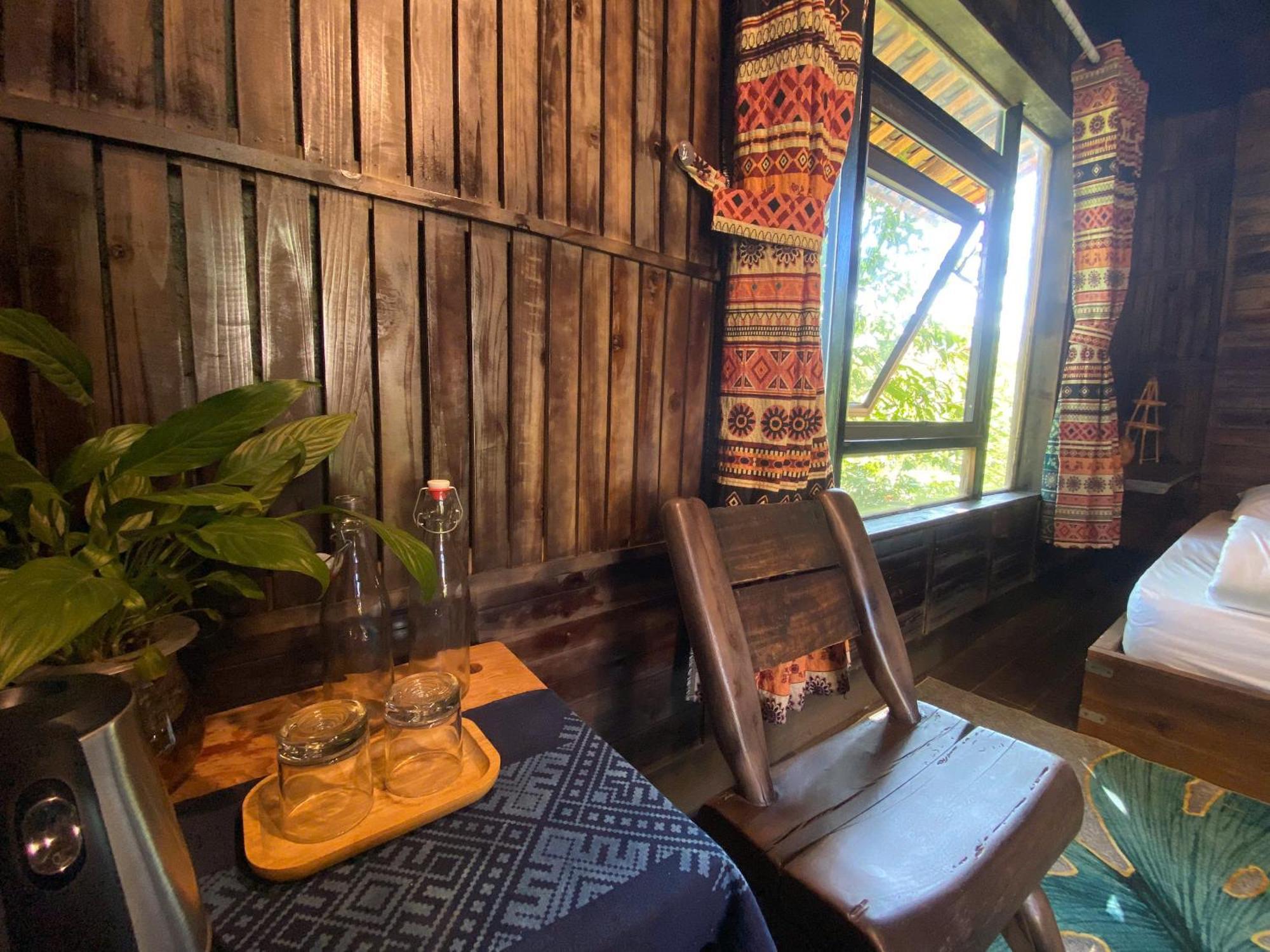 Xanh Retreat - Trekking, Tour, Motorbike
