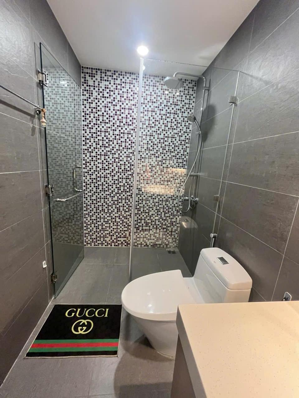 Republic Nearby Airport Free Pool Gym Căn hộ