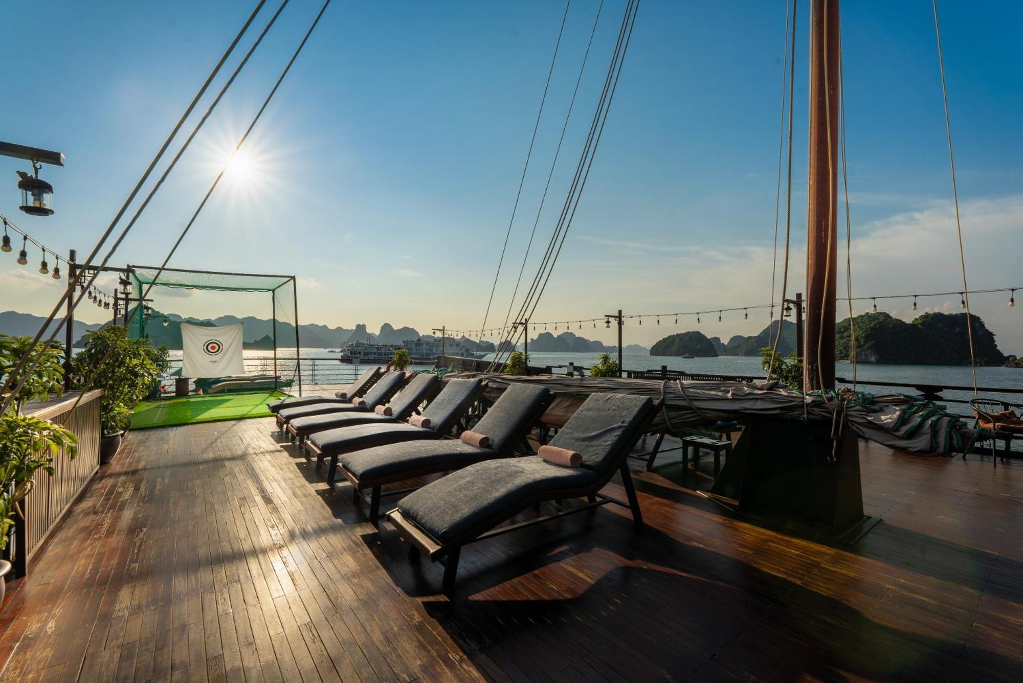 Khách sạn Mila Cruises Hạ Long