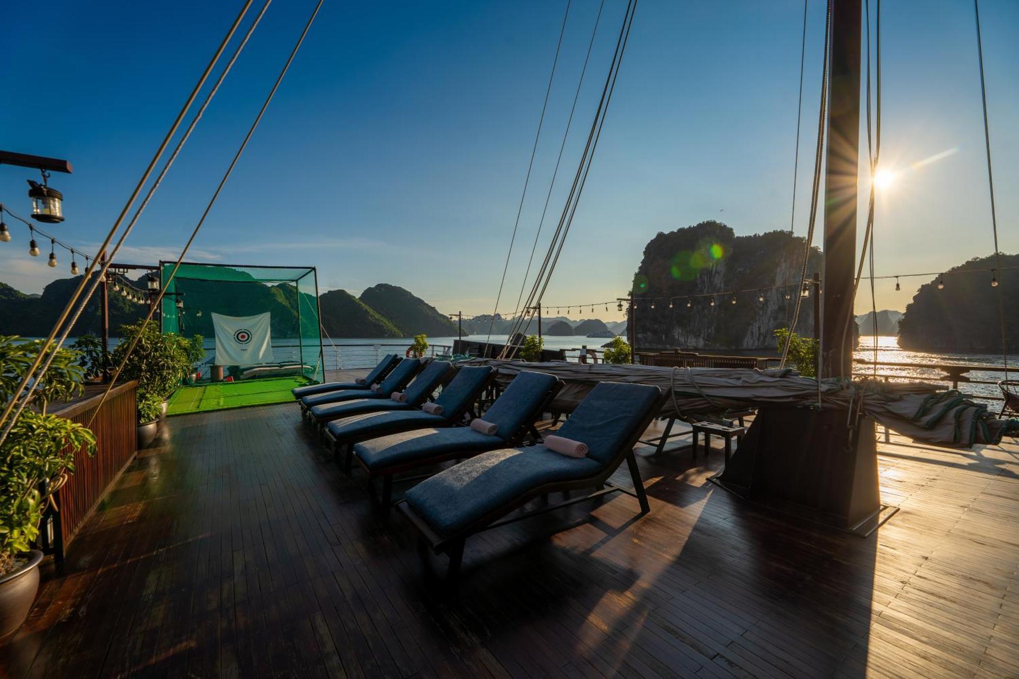 Mila Cruises Hạ Long