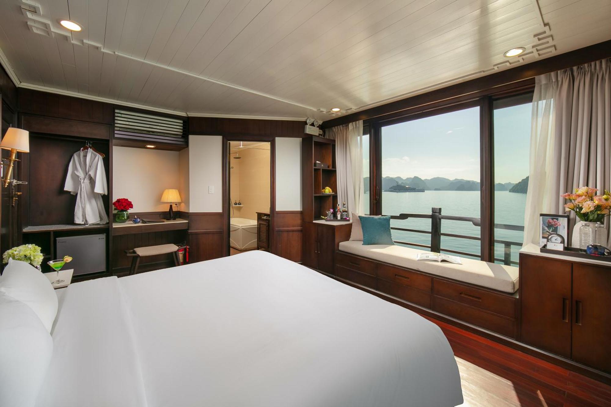 Khách sạn Mila Cruises