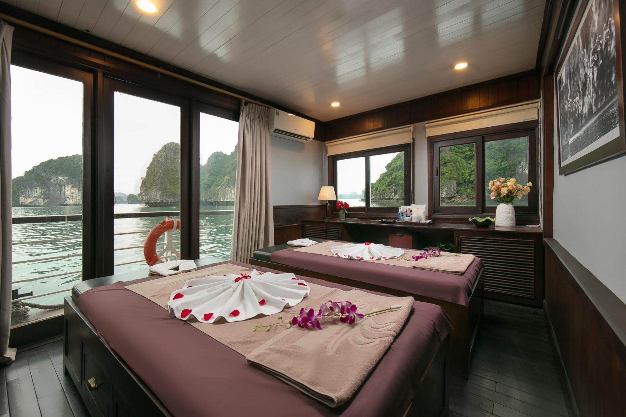 Mila Cruises 4* Hạ Long