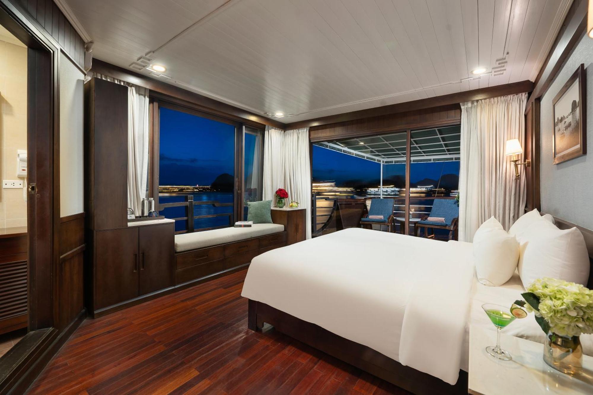 Khách sạn Mila Cruises Hạ Long